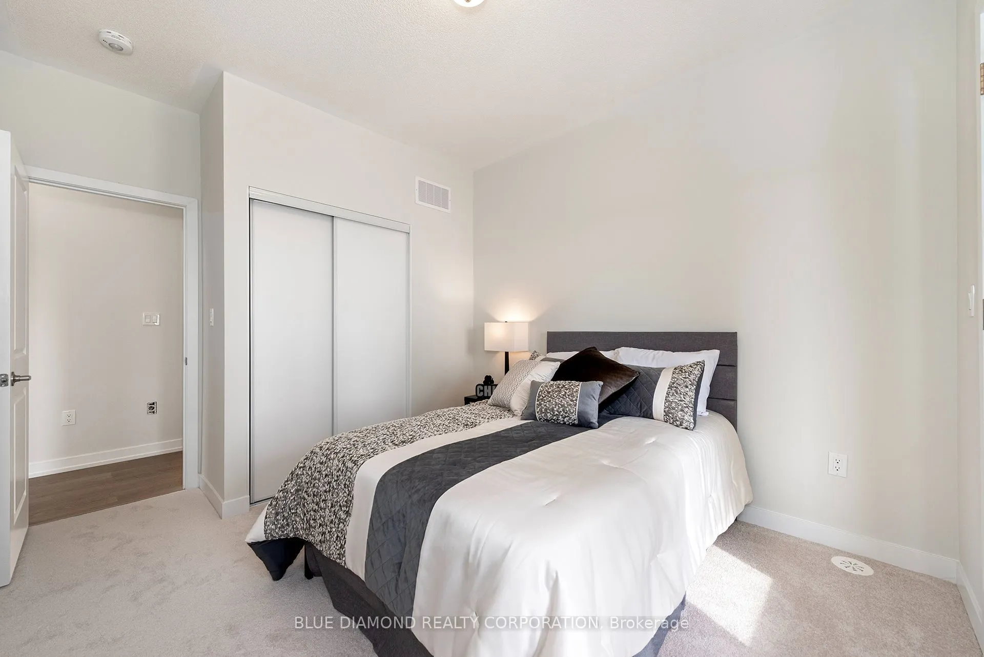4 Kintall Way