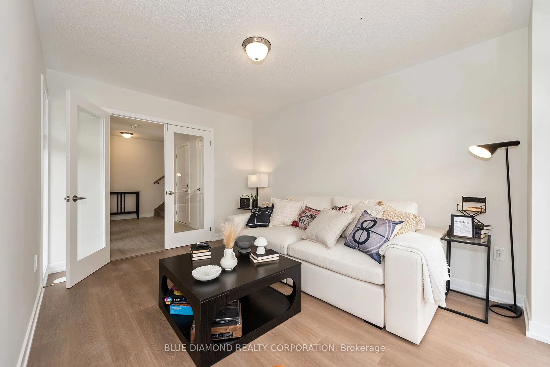 4 Kintall Way