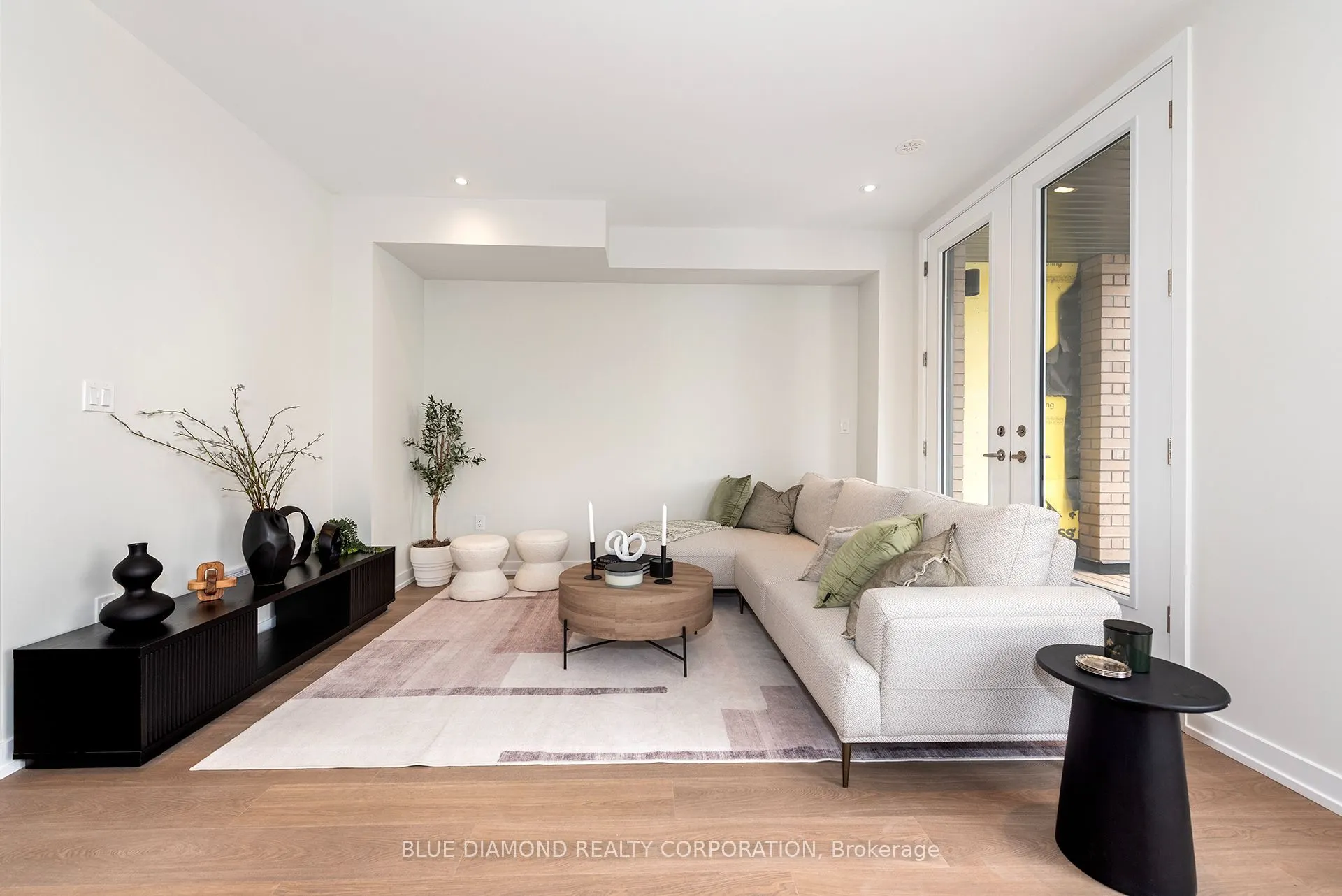 4 Kintall Way