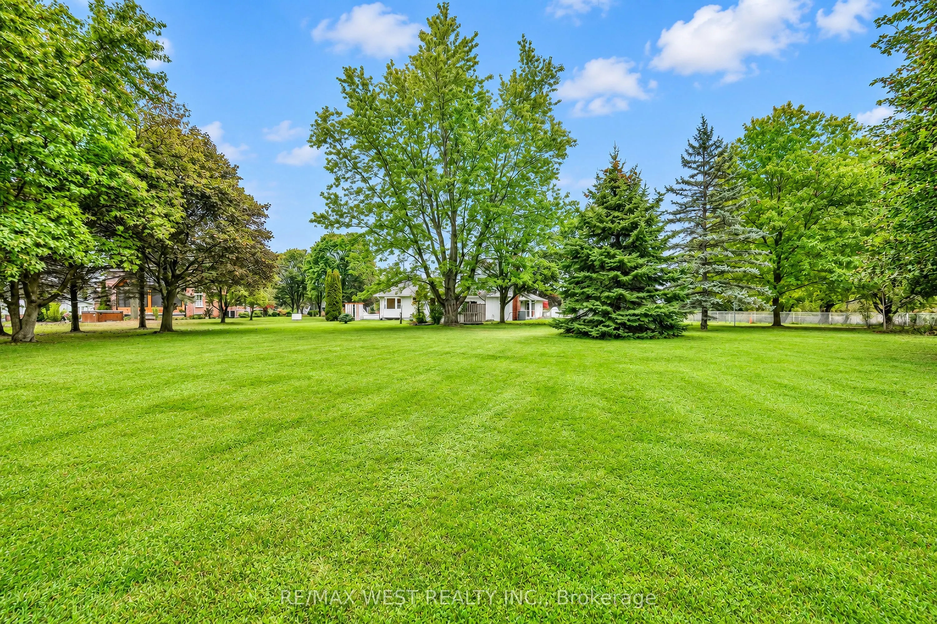24 Smith Drive