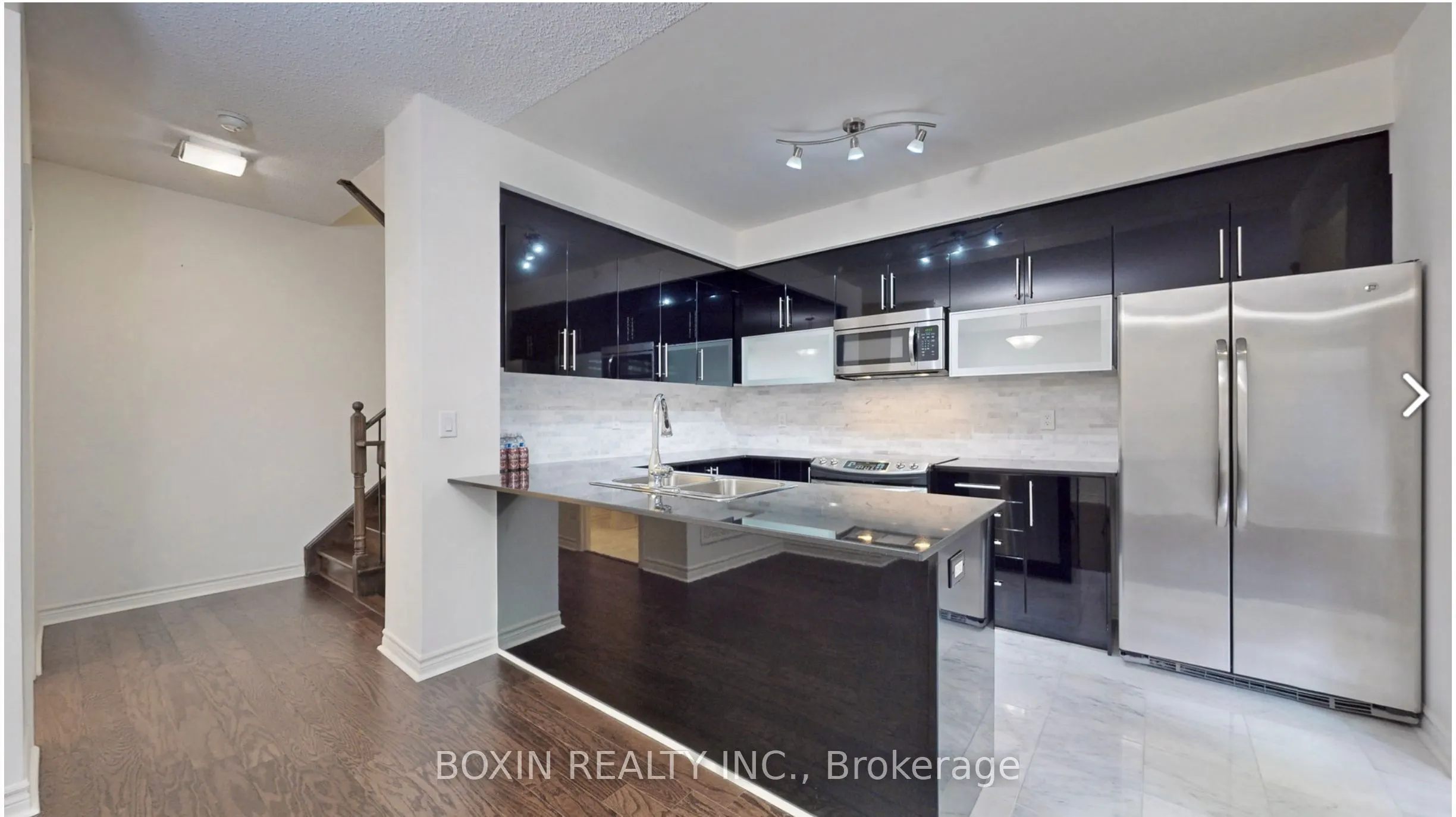 7 Brighton Place #14