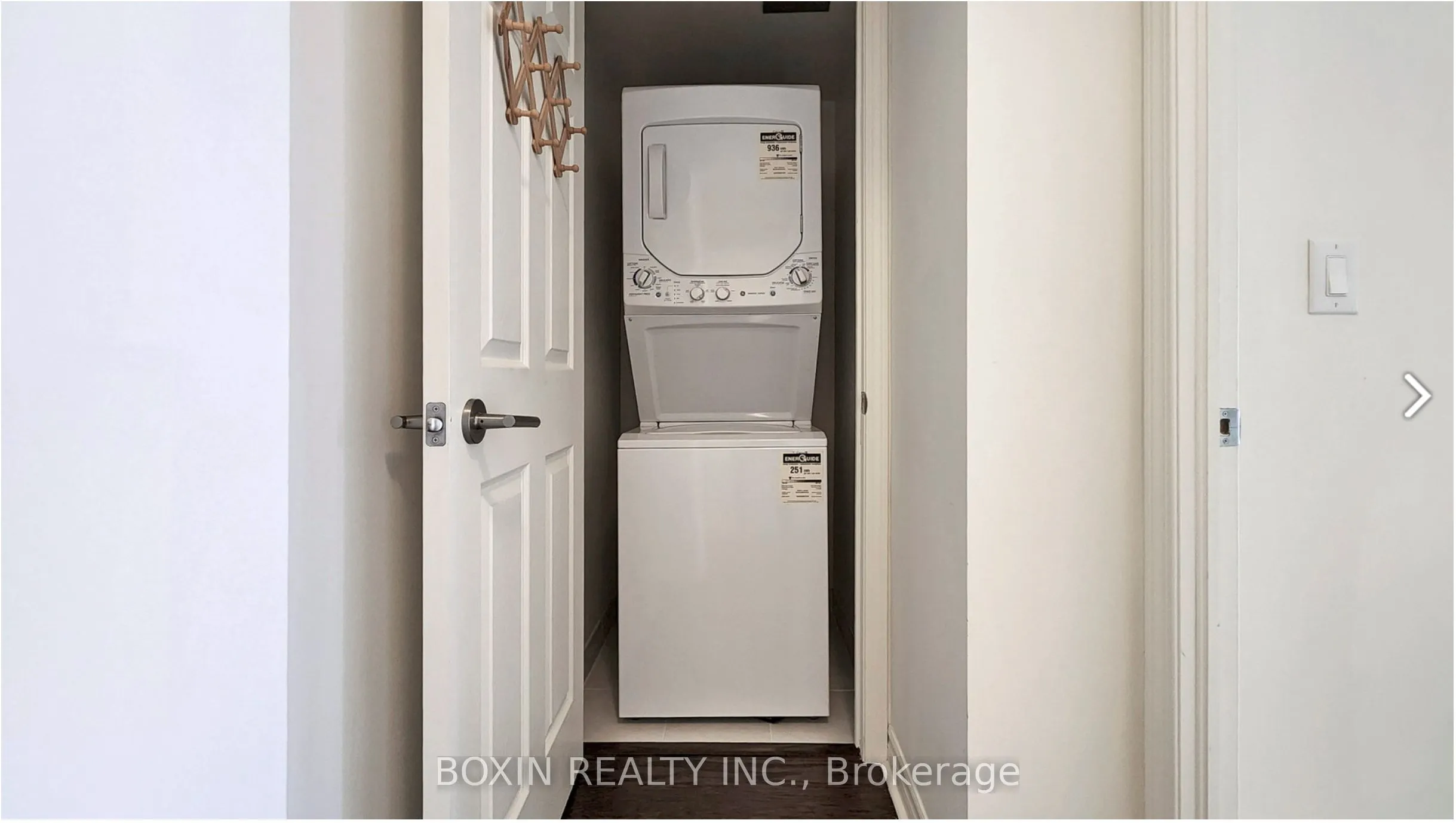 7 Brighton Place #14