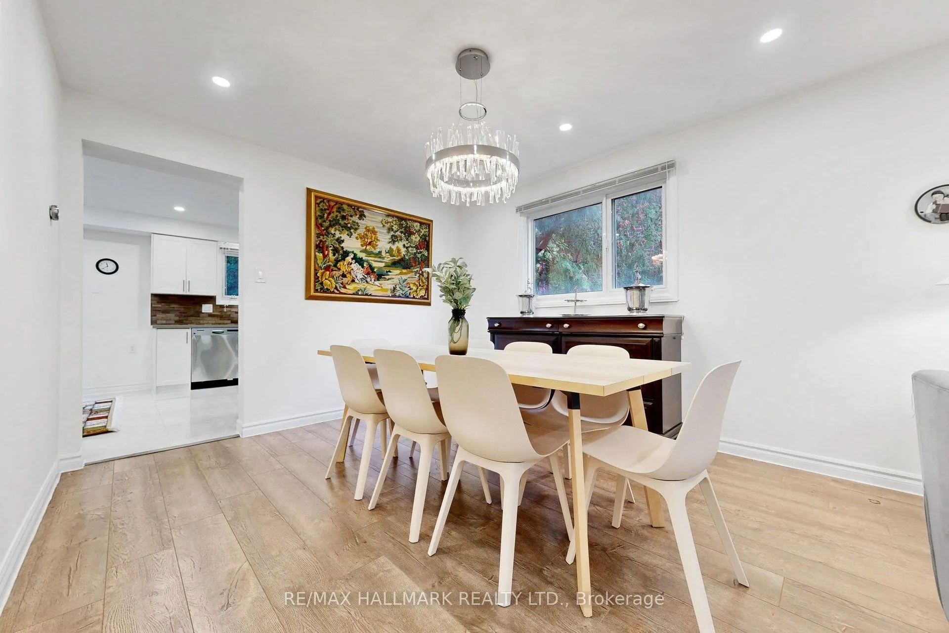 22 Pining Road