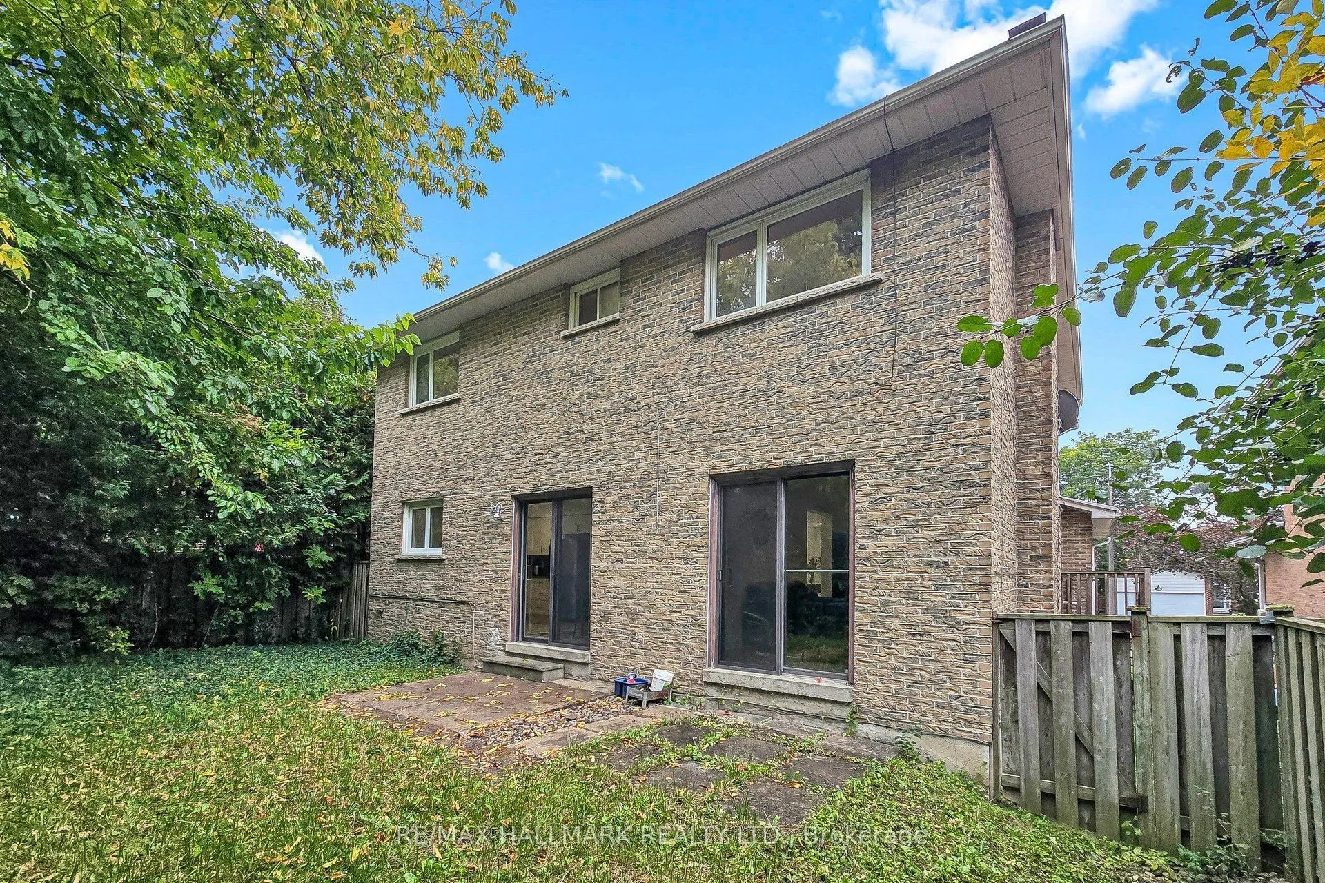 22 Pining Road