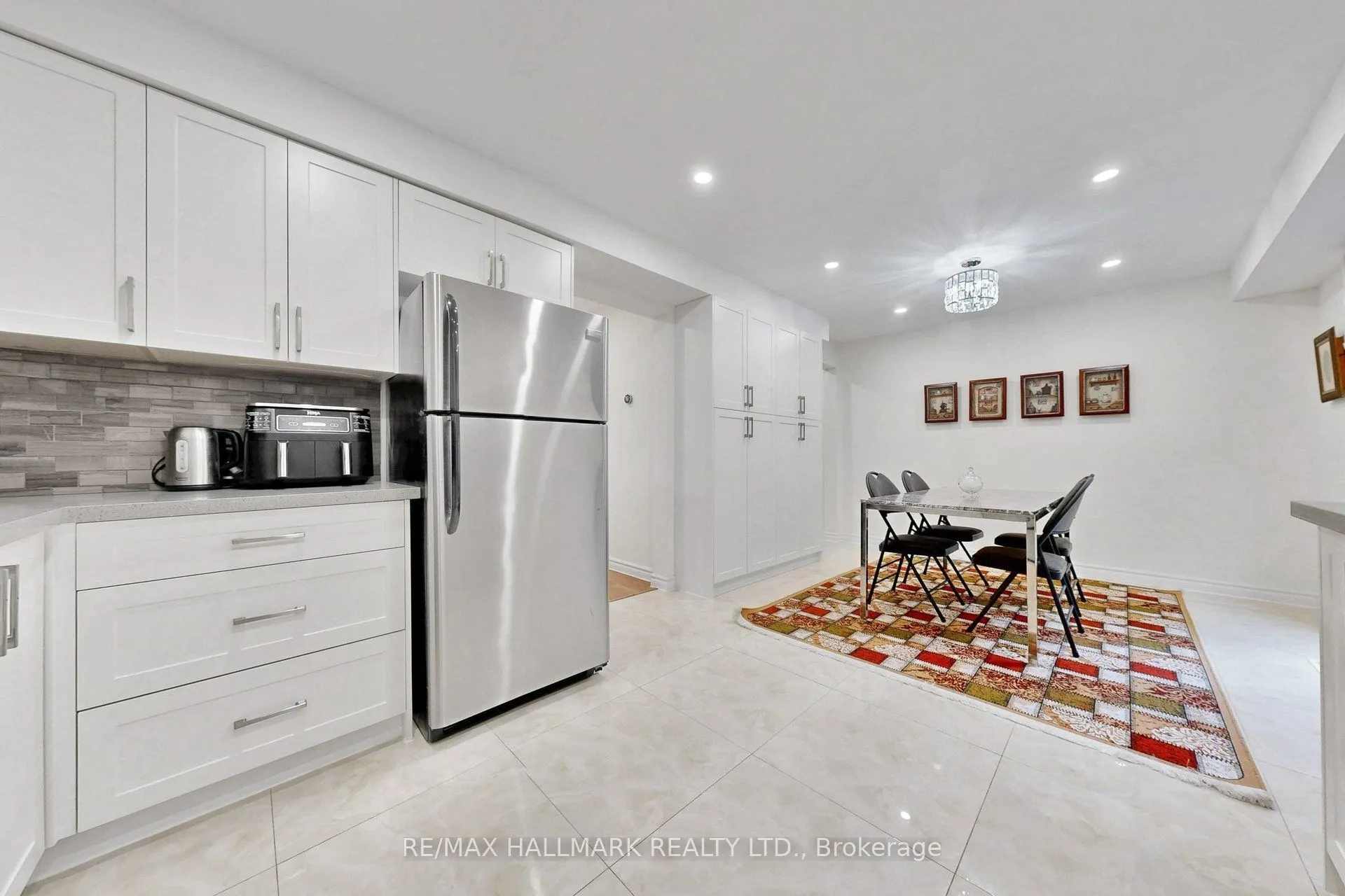 22 Pining Road