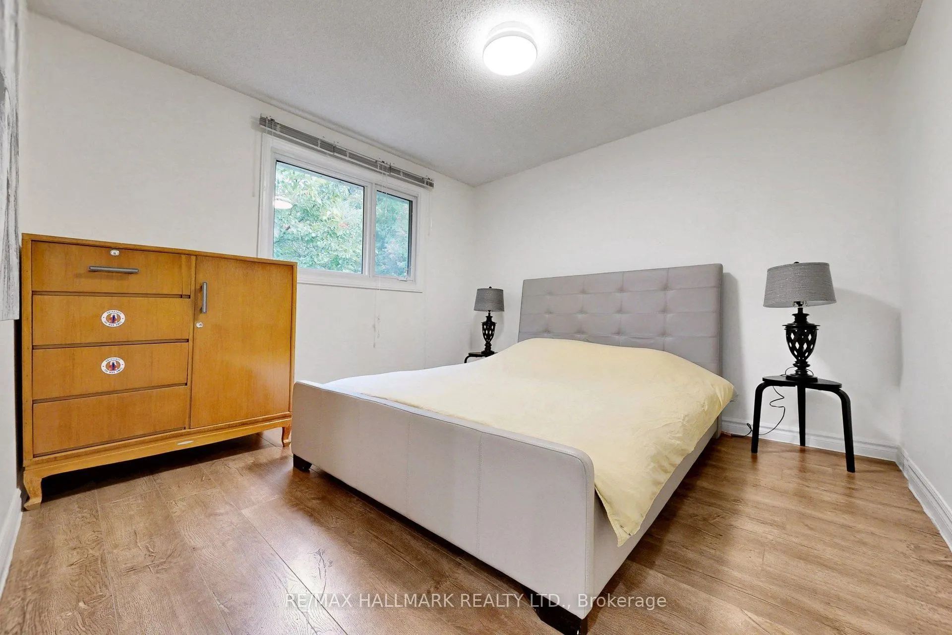22 Pining Road