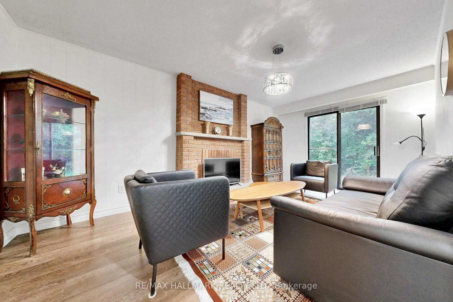 22 Pining Road
