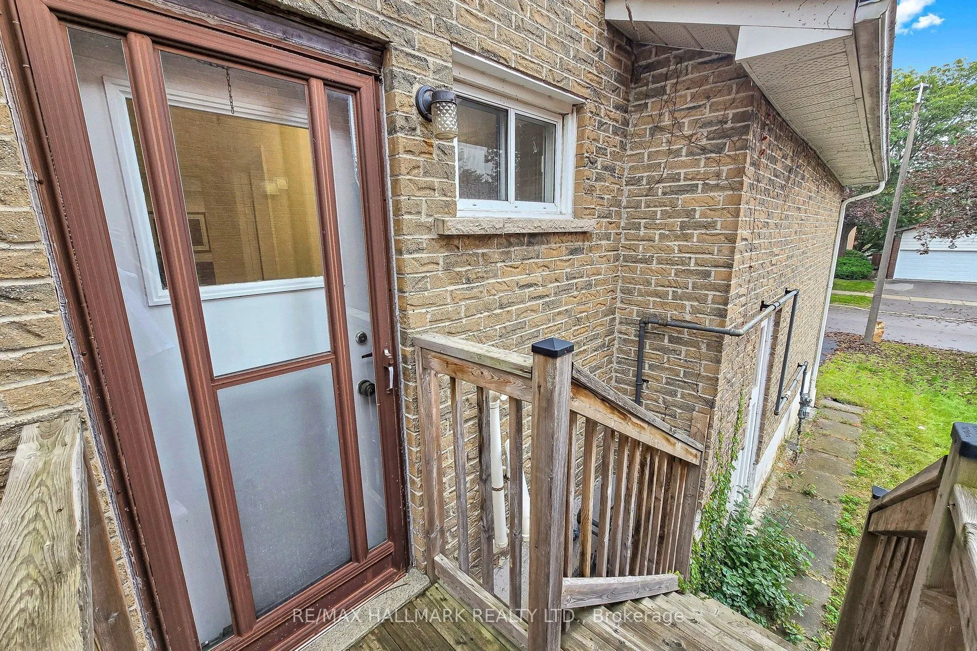 22 Pining Road