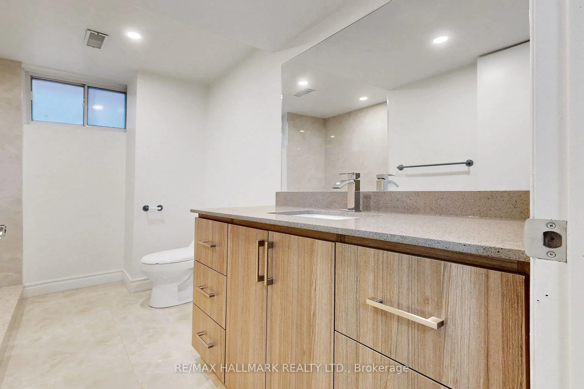 22 Pining Road