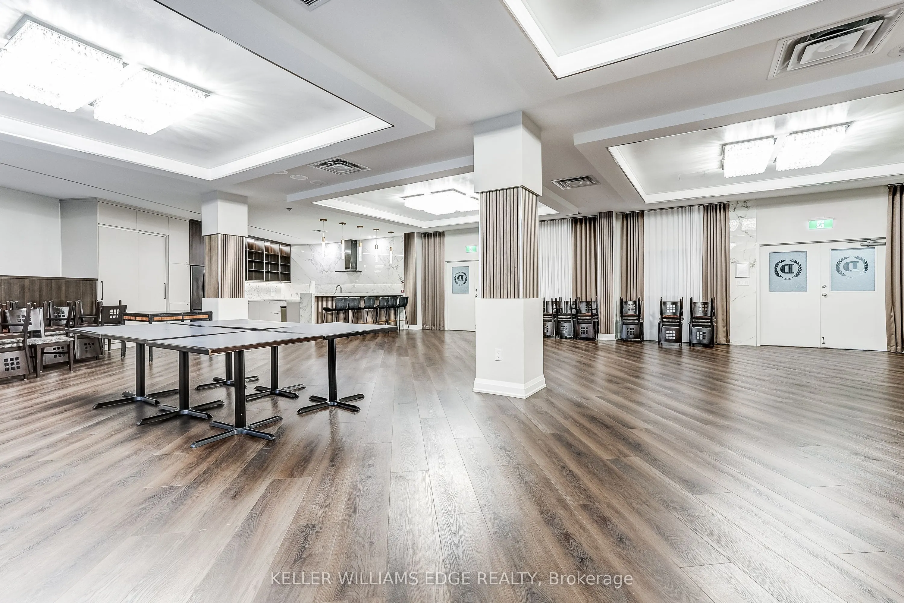 40 Harding Boulevard W #603