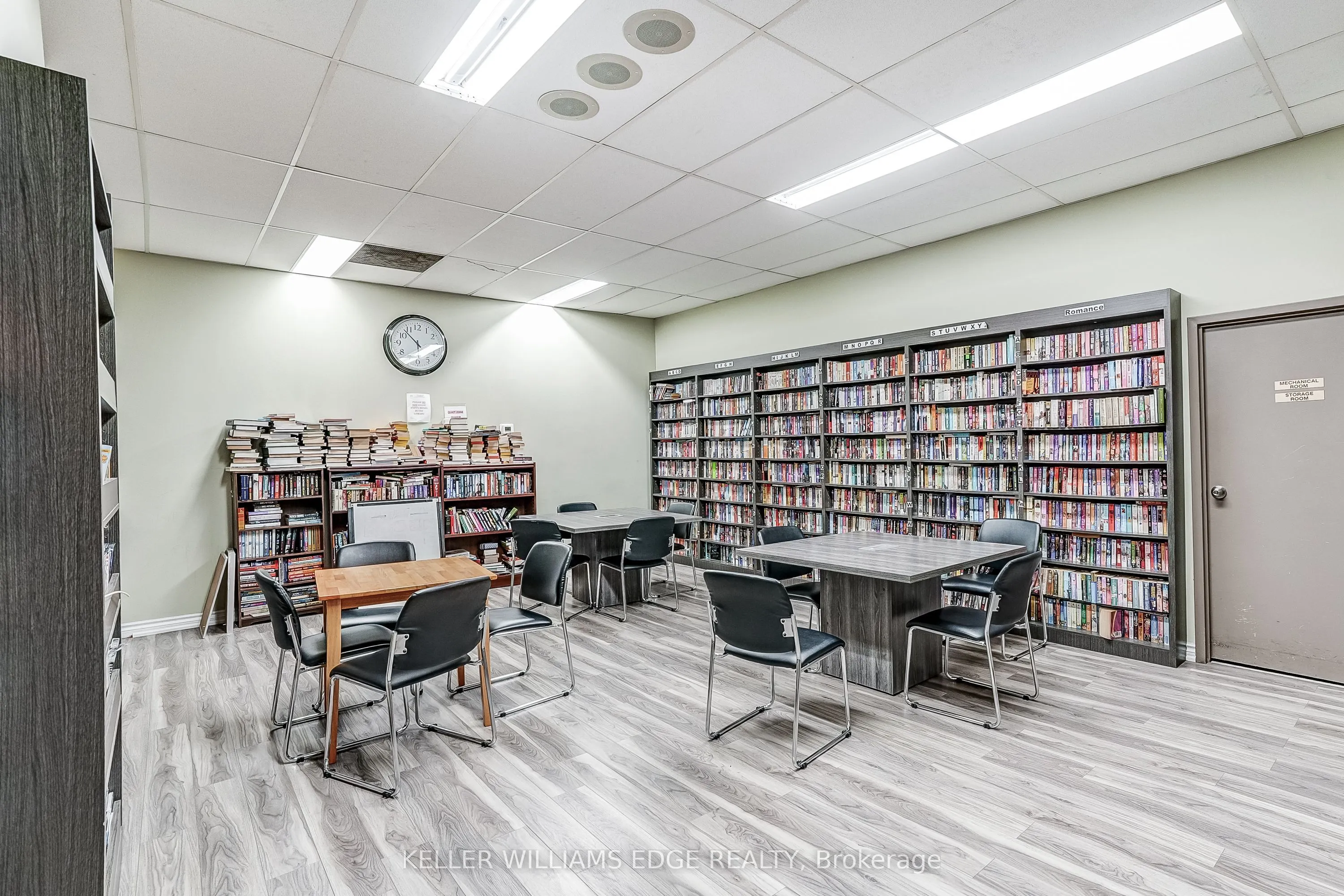 40 Harding Boulevard W #603