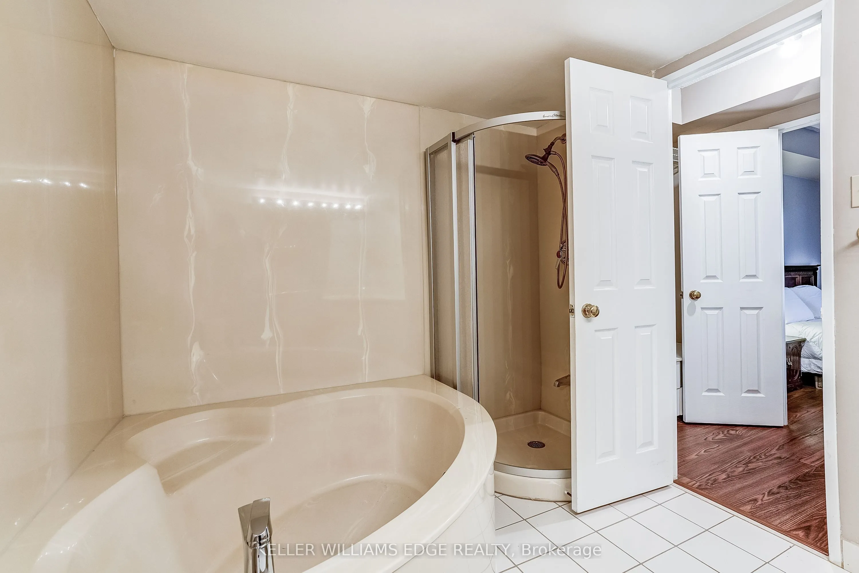 40 Harding Boulevard W #603