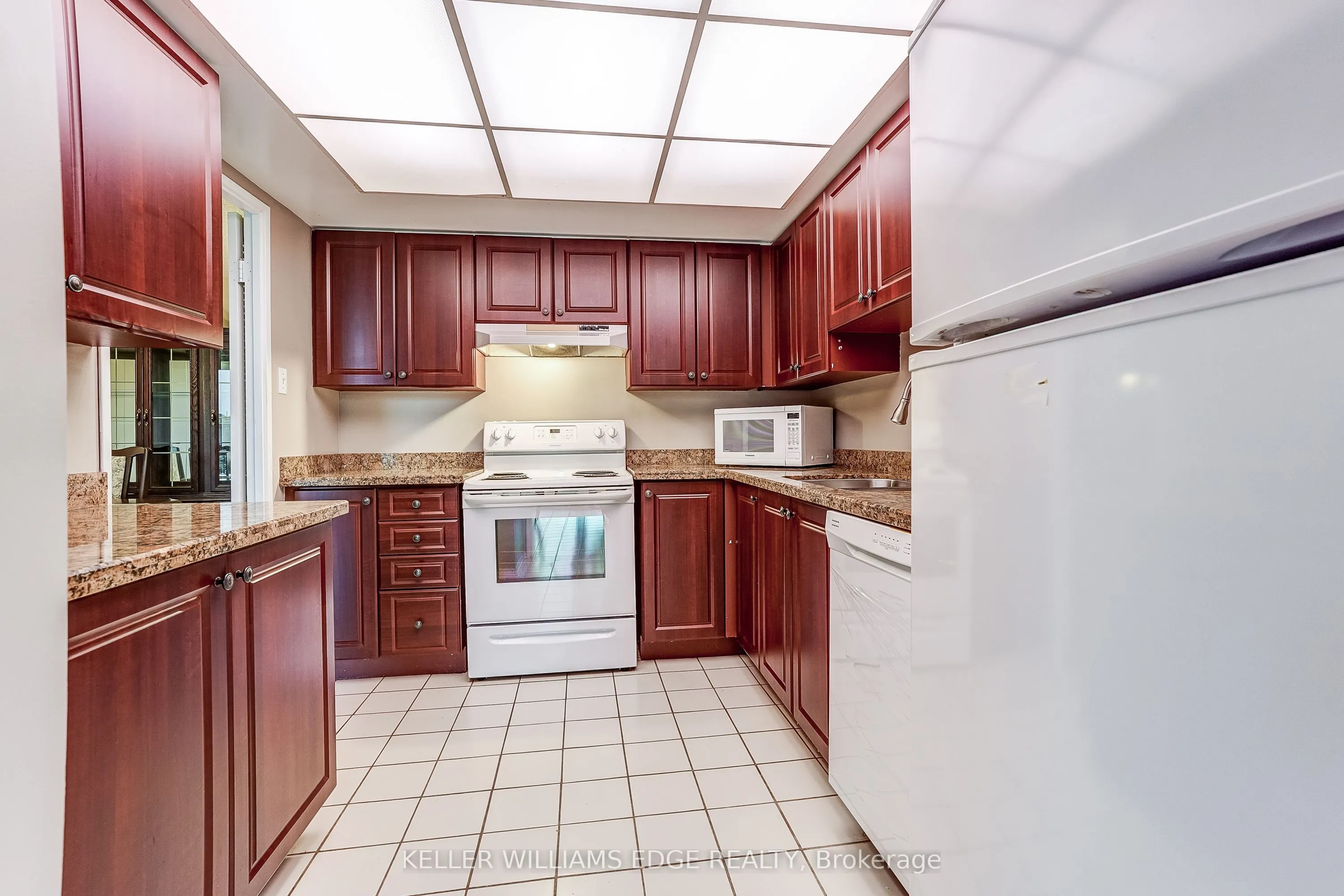40 Harding Boulevard W #603