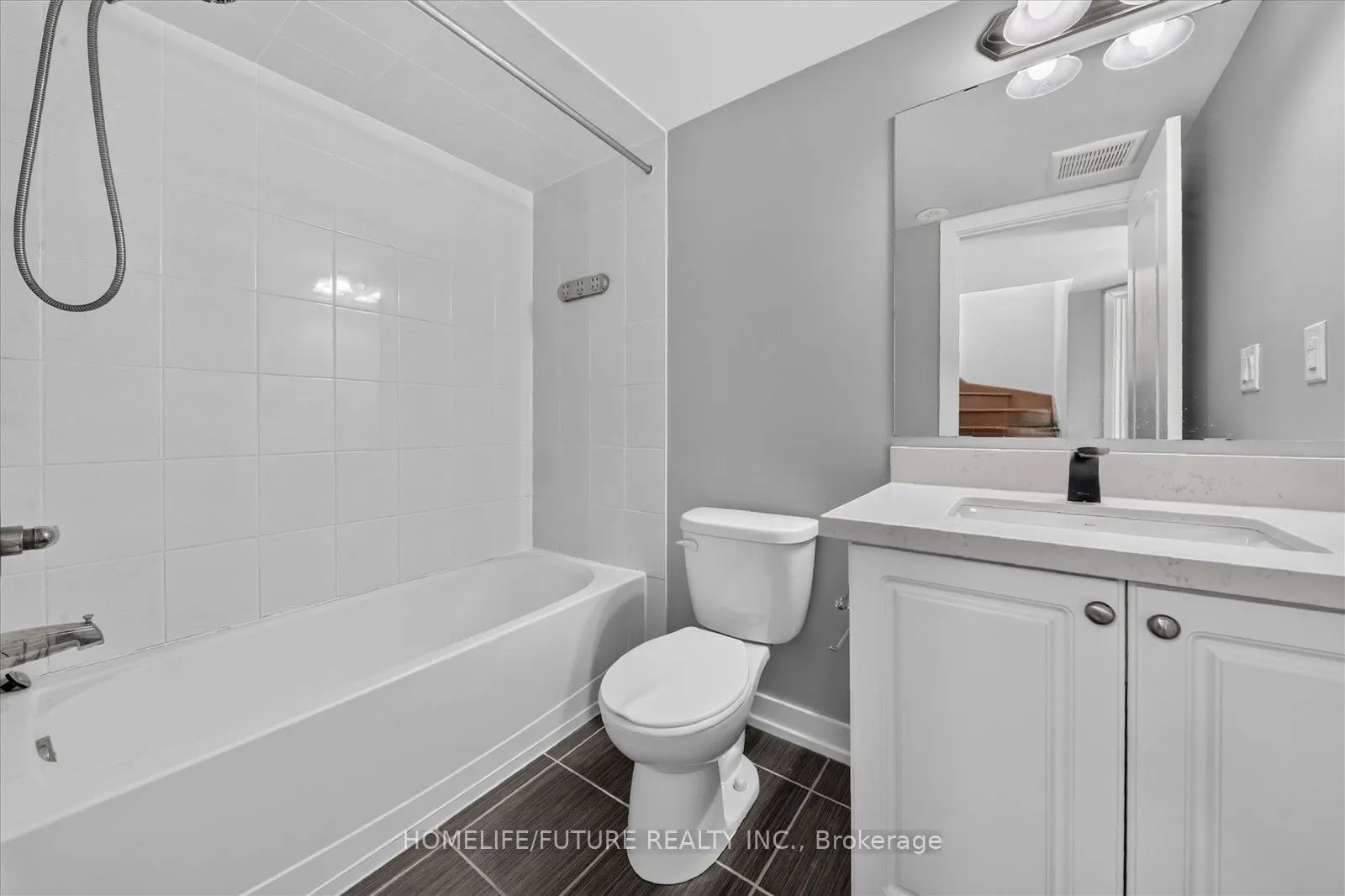 2 Blanche Lane #908