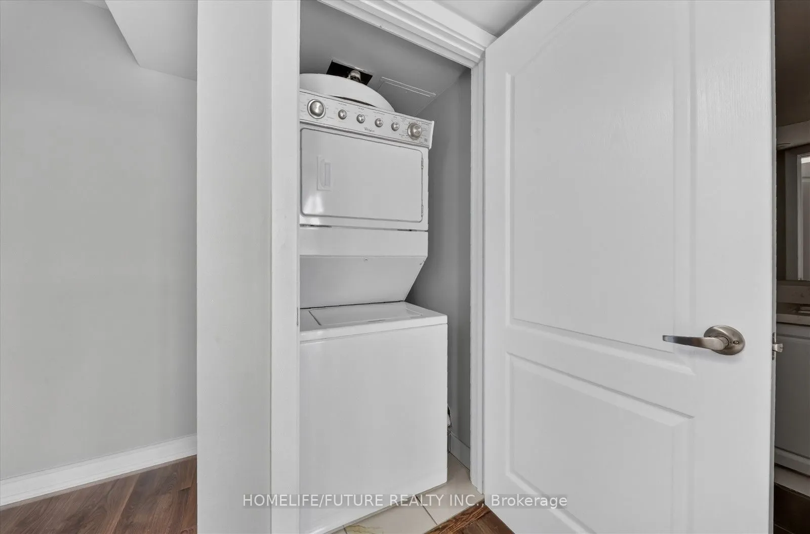 2 Blanche Lane #908