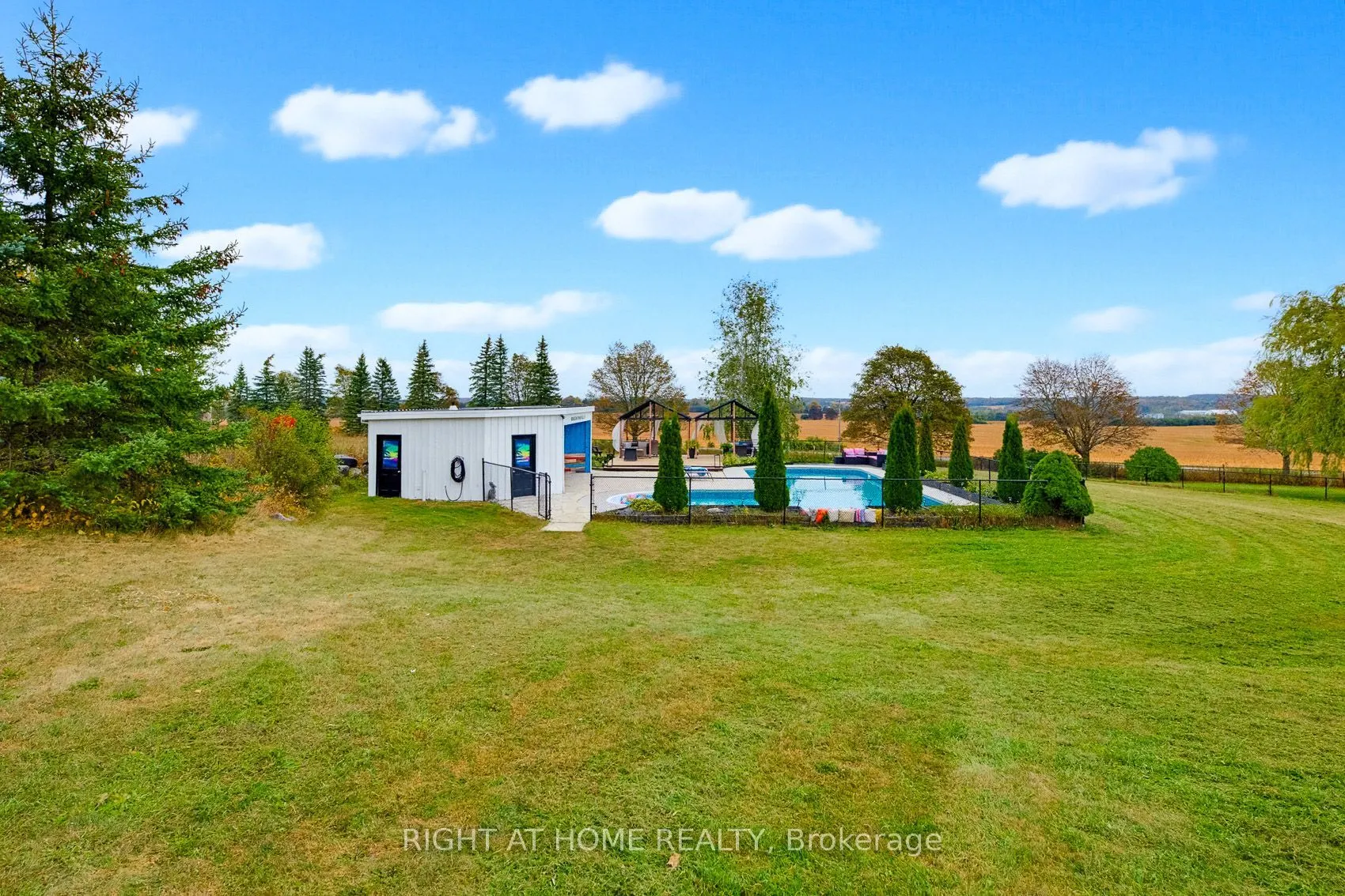 31 Uxbridge Heights Drive