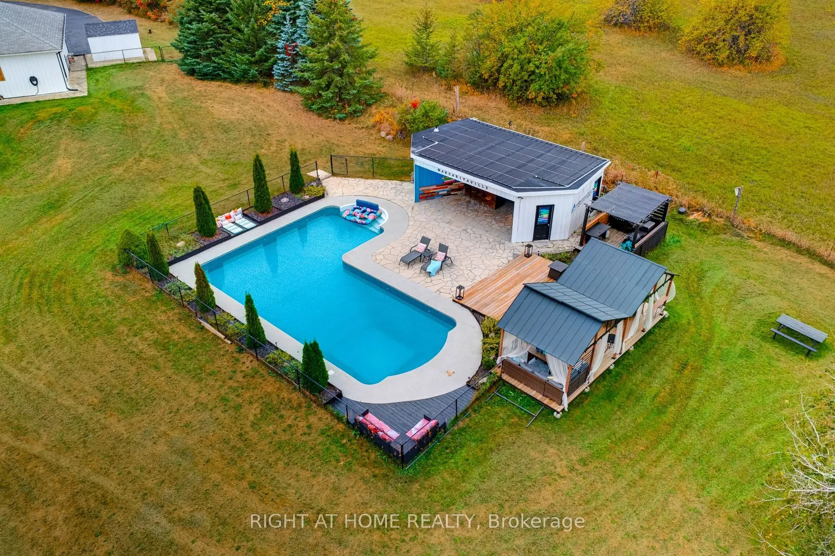 31 Uxbridge Heights Drive