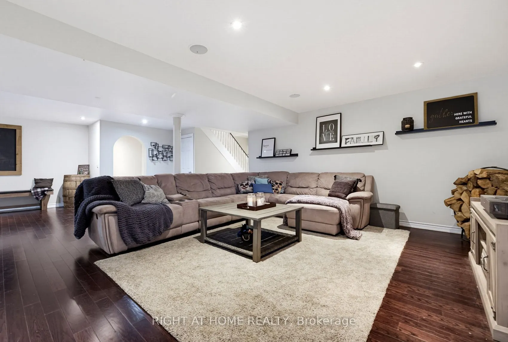 31 Uxbridge Heights Drive