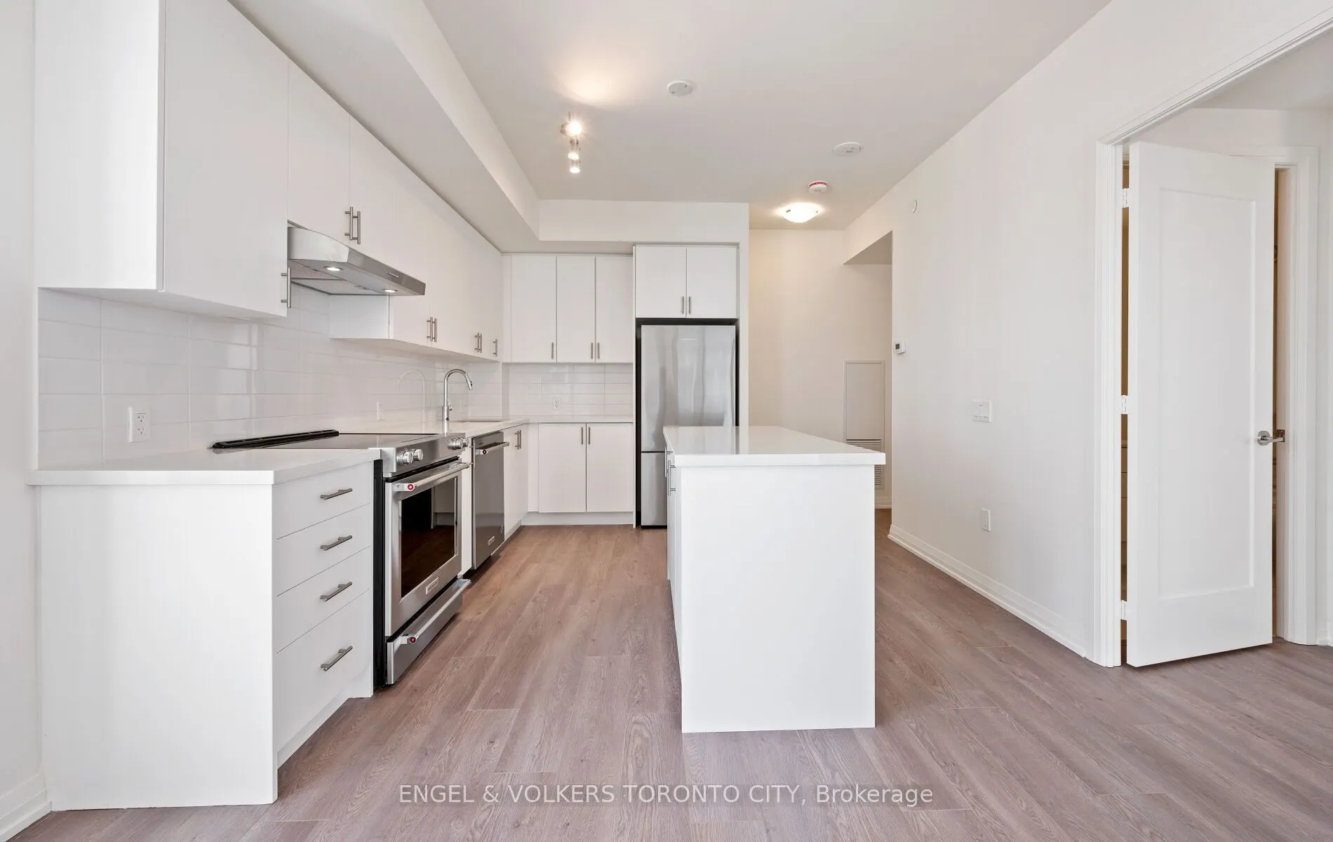 8960 Jane Street #1603