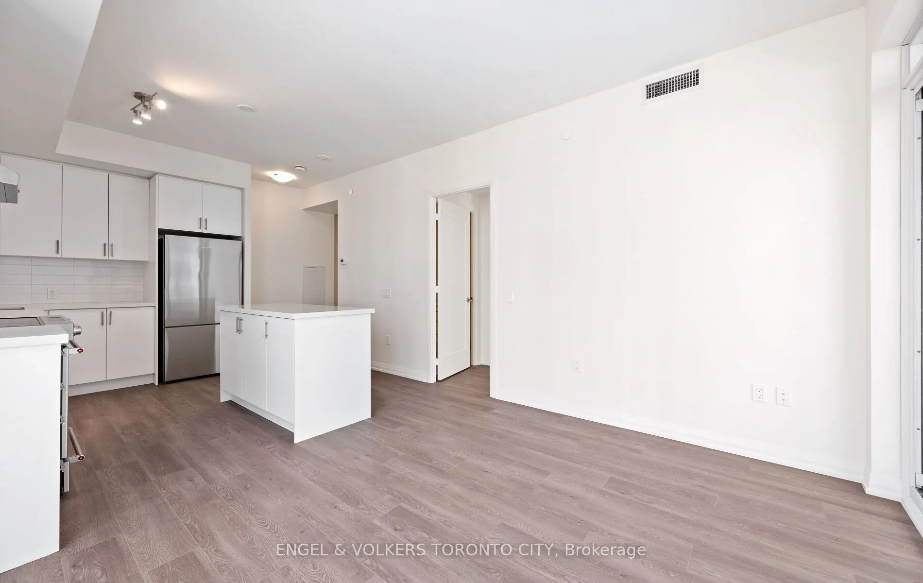 8960 Jane Street #1603