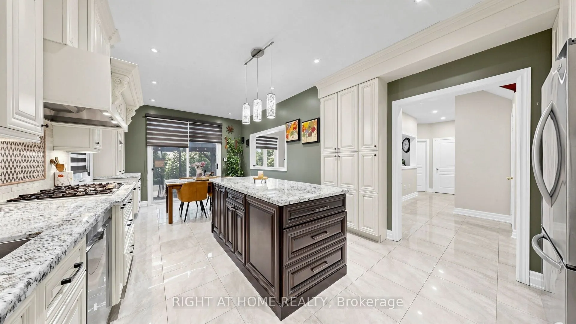 40 Chateau Drive