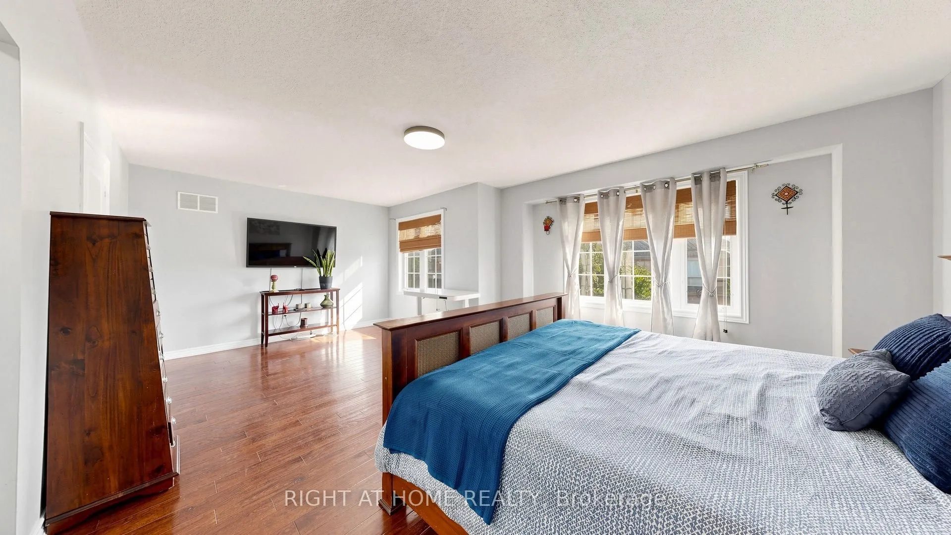 40 Chateau Drive