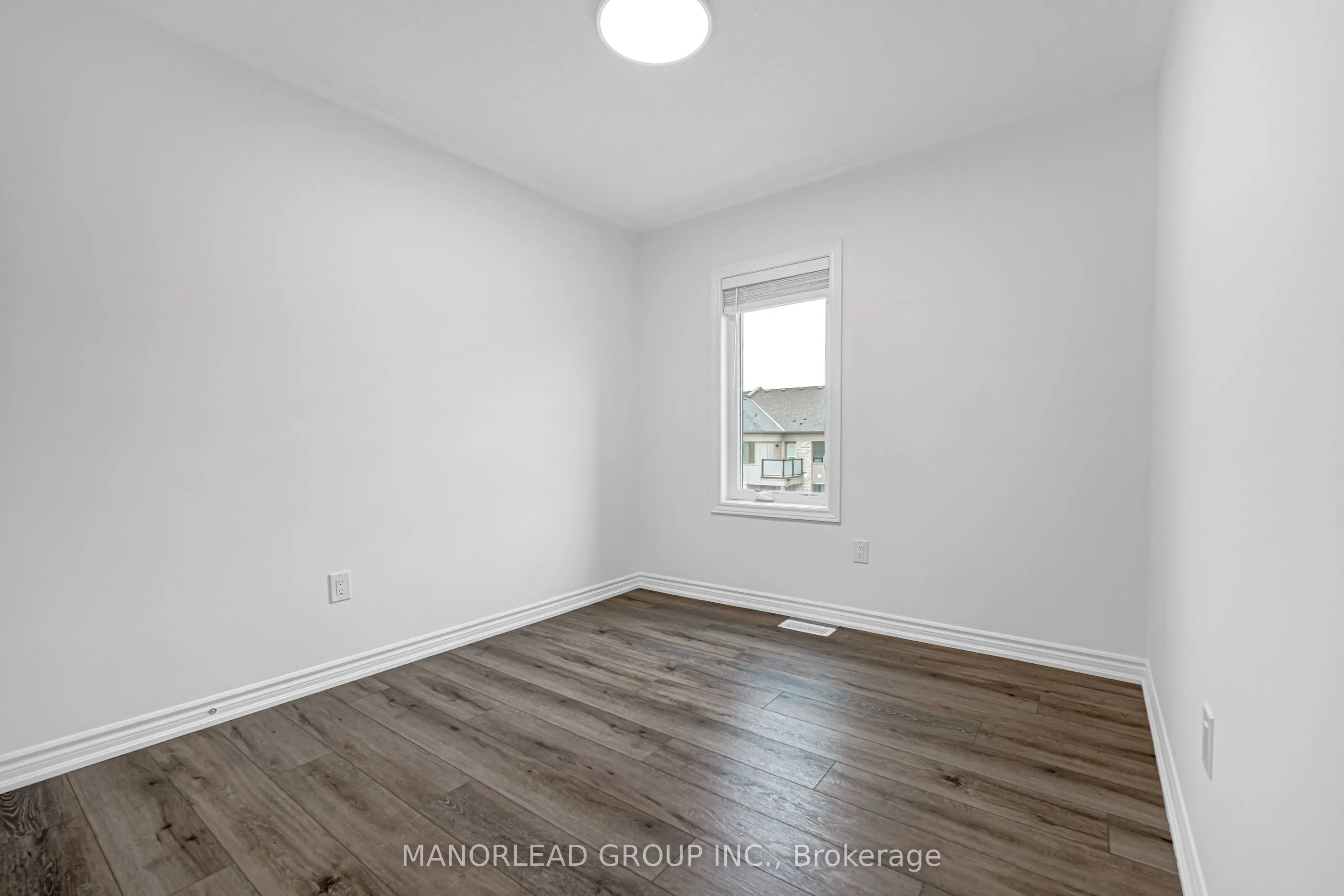107 Thomas Frisby Jr Crescent