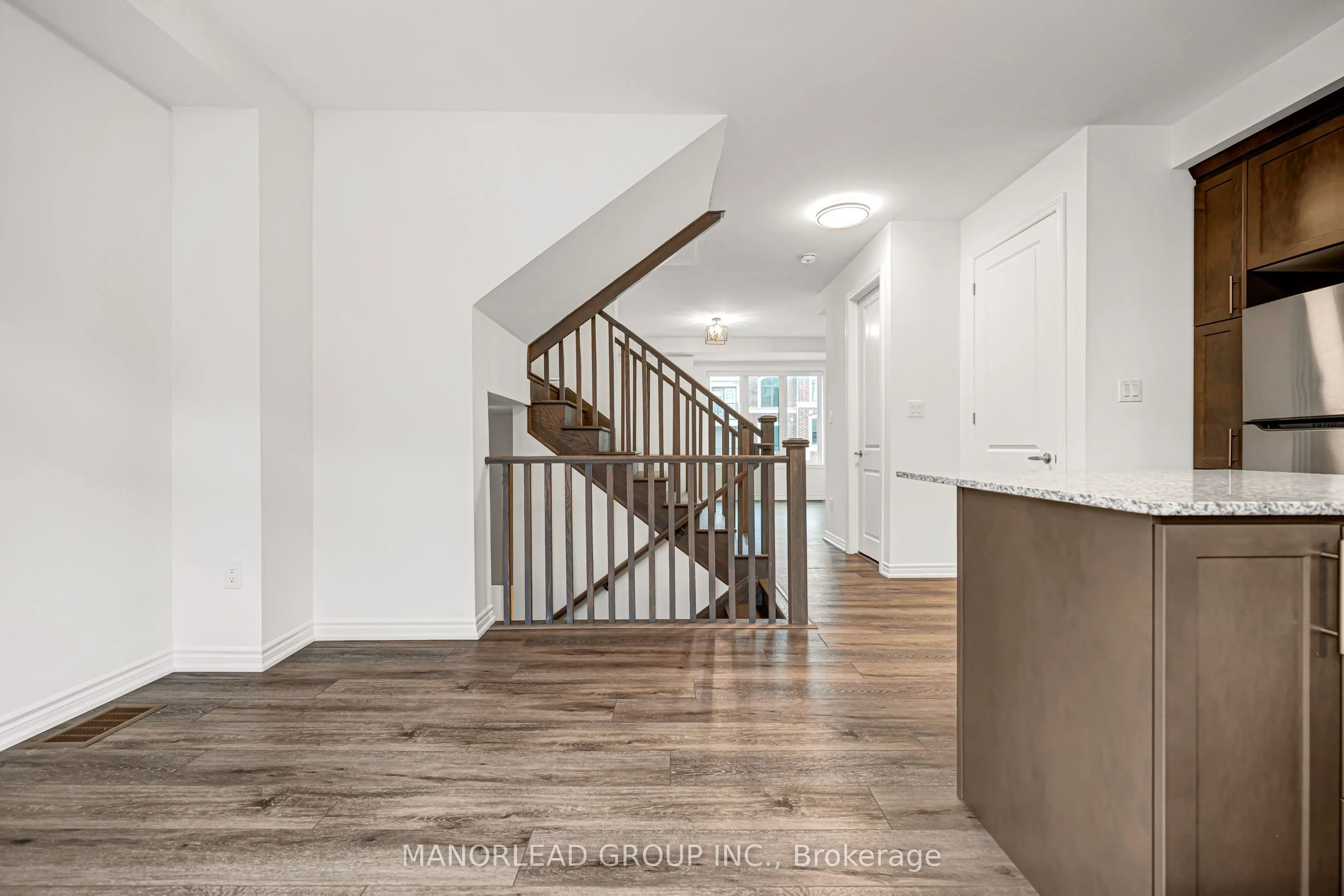 107 Thomas Frisby Jr Crescent