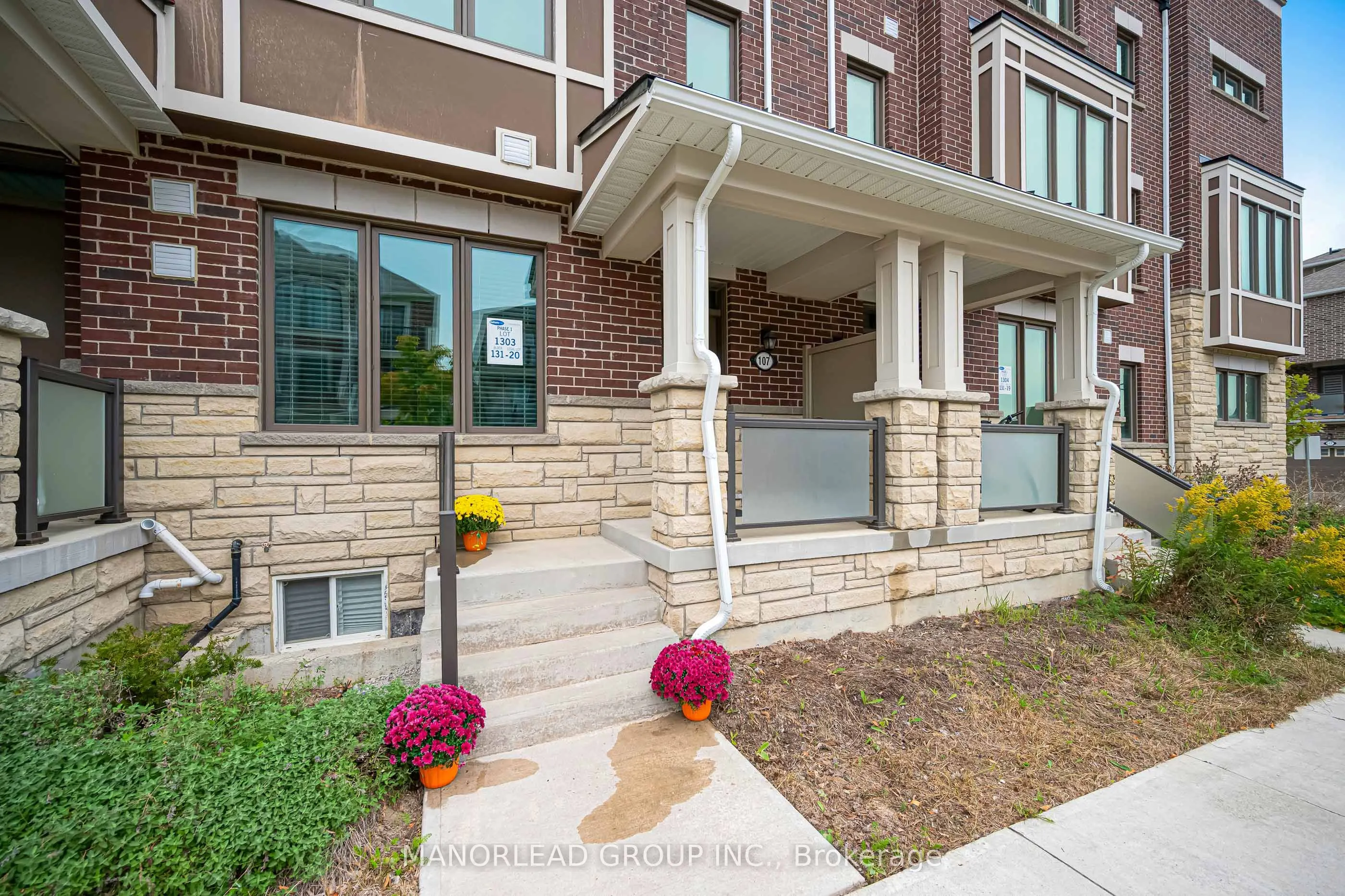 107 Thomas Frisby Jr Crescent