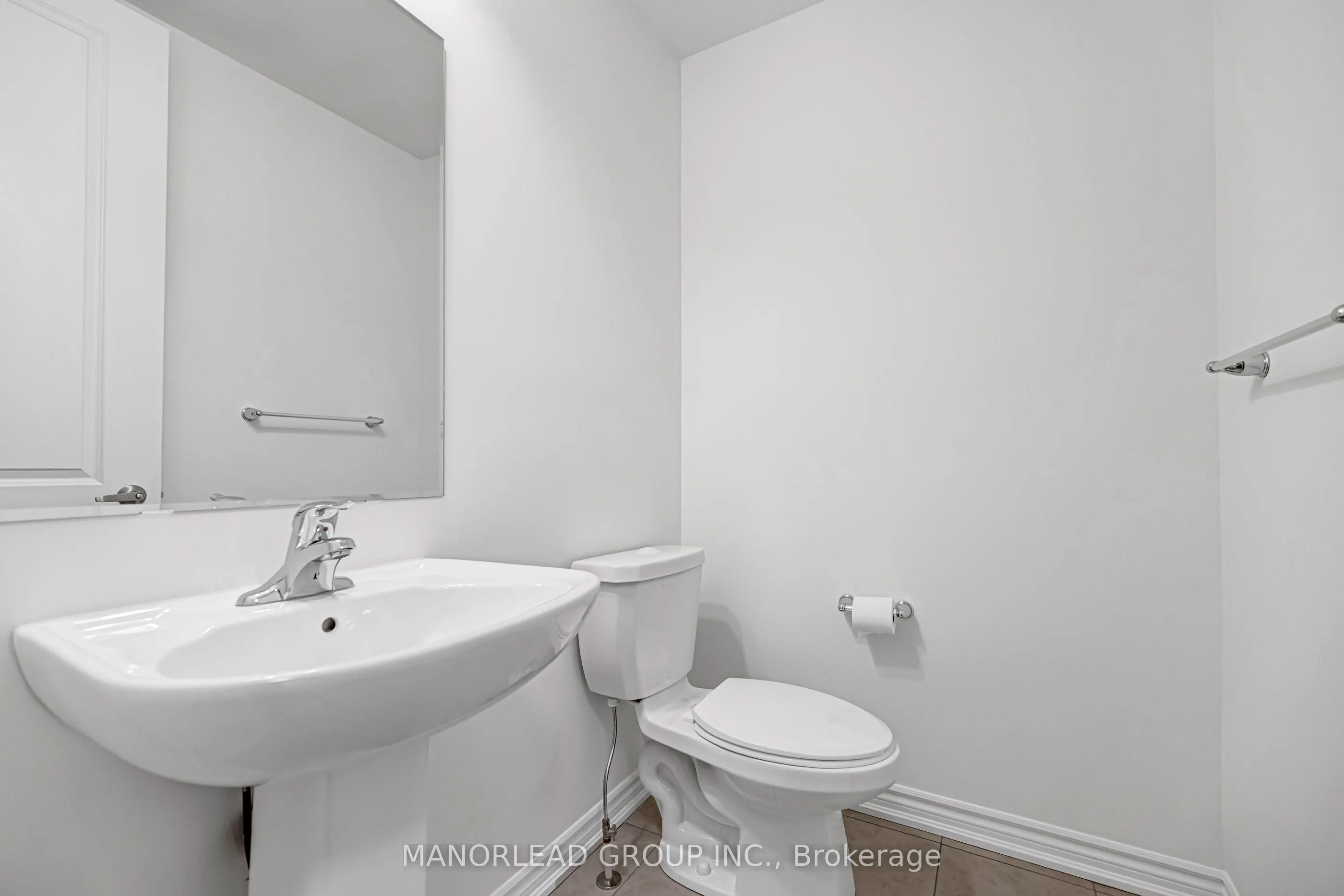 107 Thomas Frisby Jr Crescent