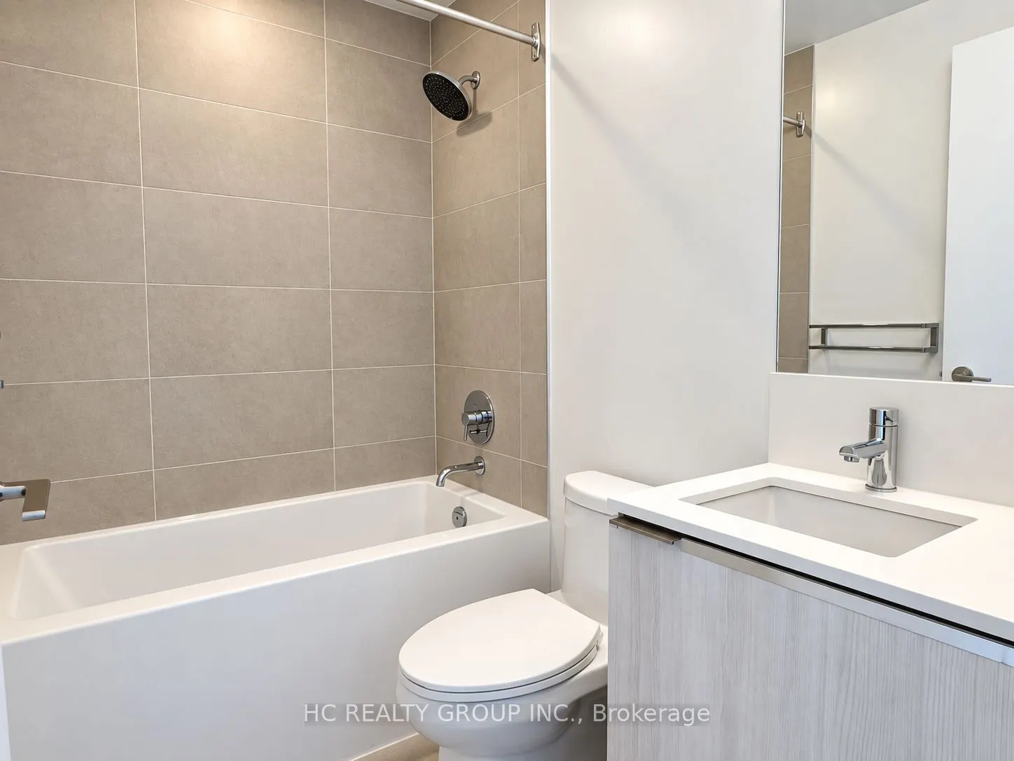 1000 Portage Parkway #2103