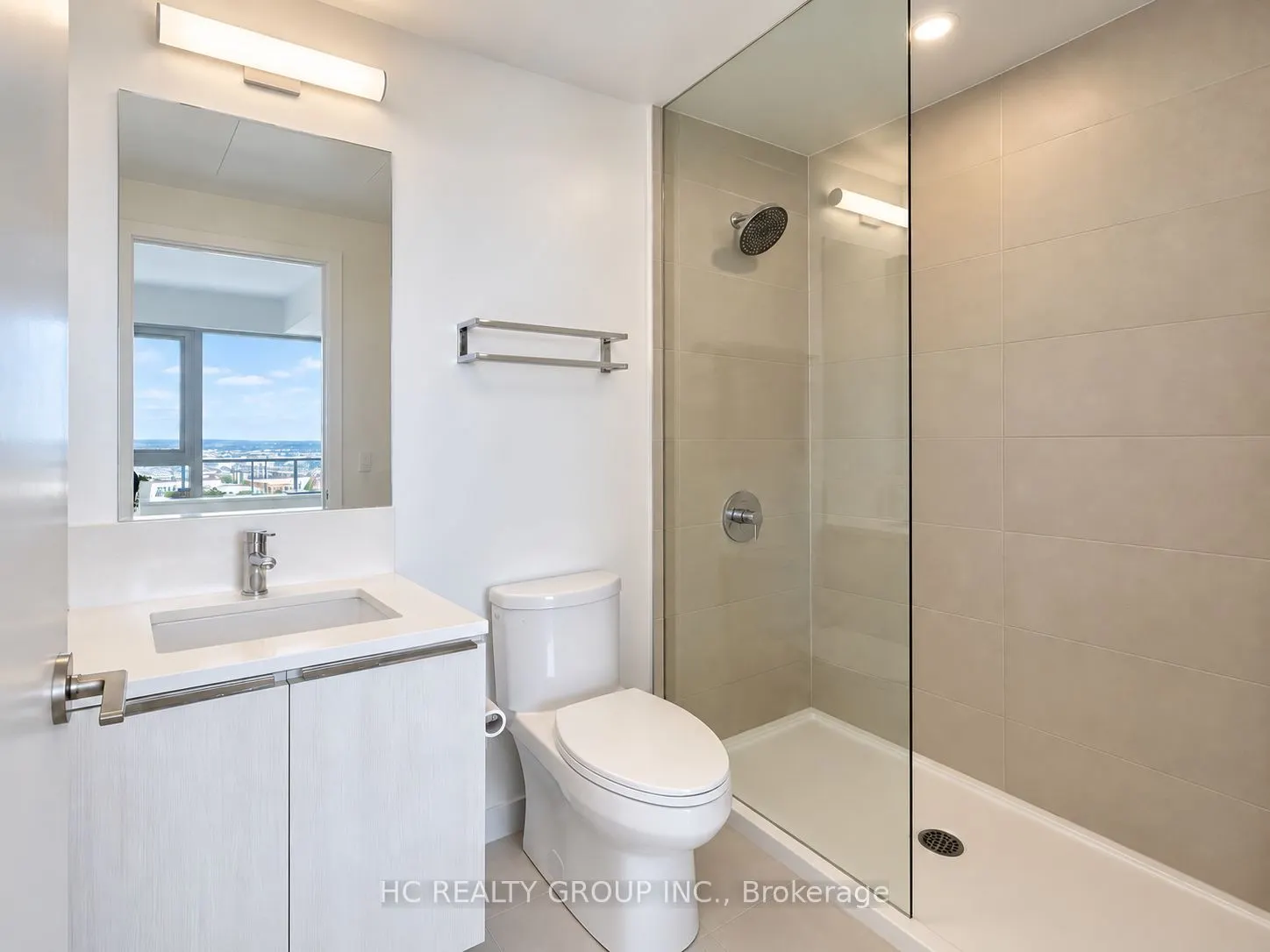 1000 Portage Parkway #2103