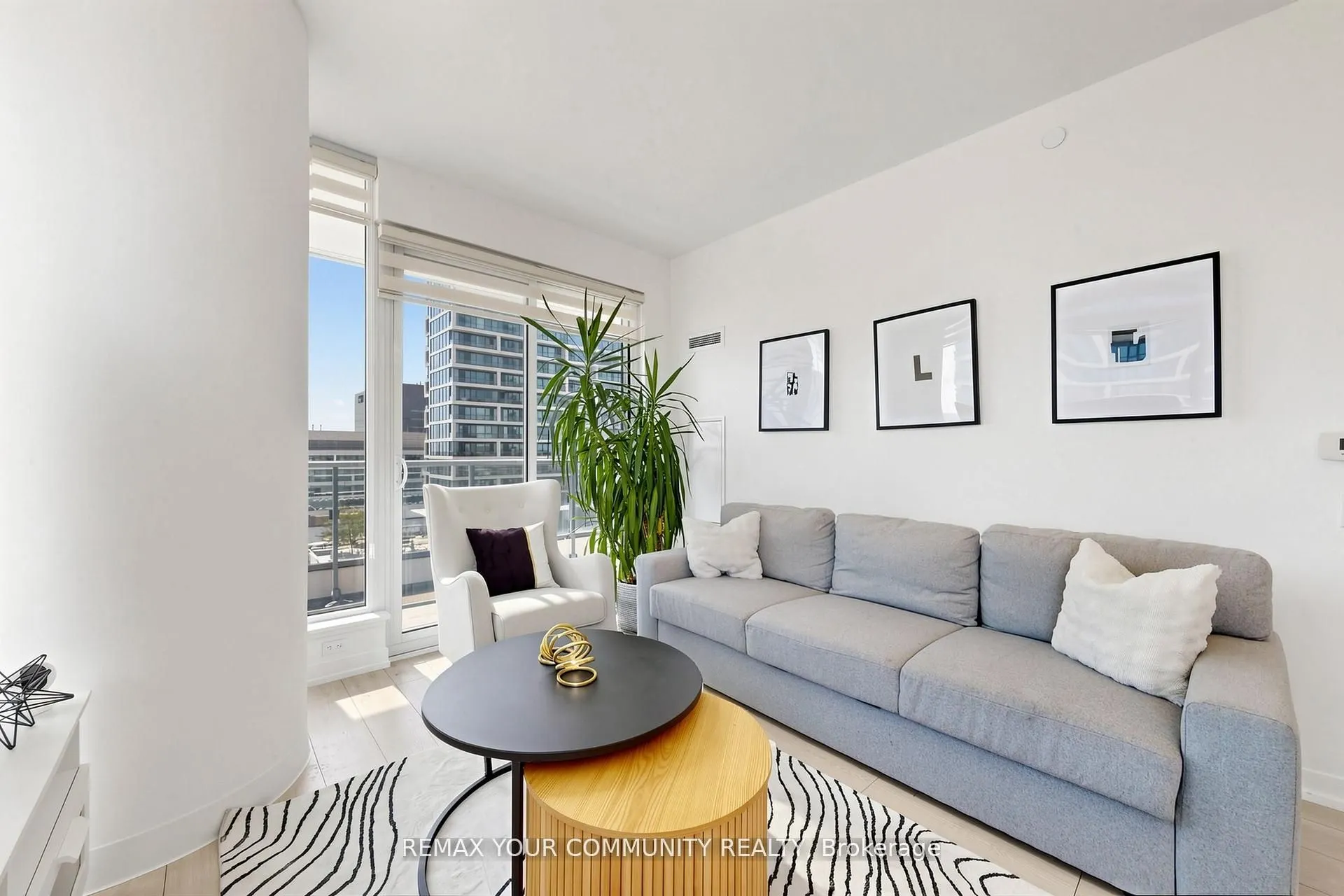 898 Portage Parkway #1503