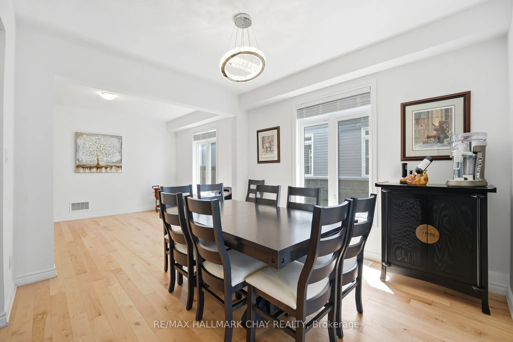 113 Strachan Trail