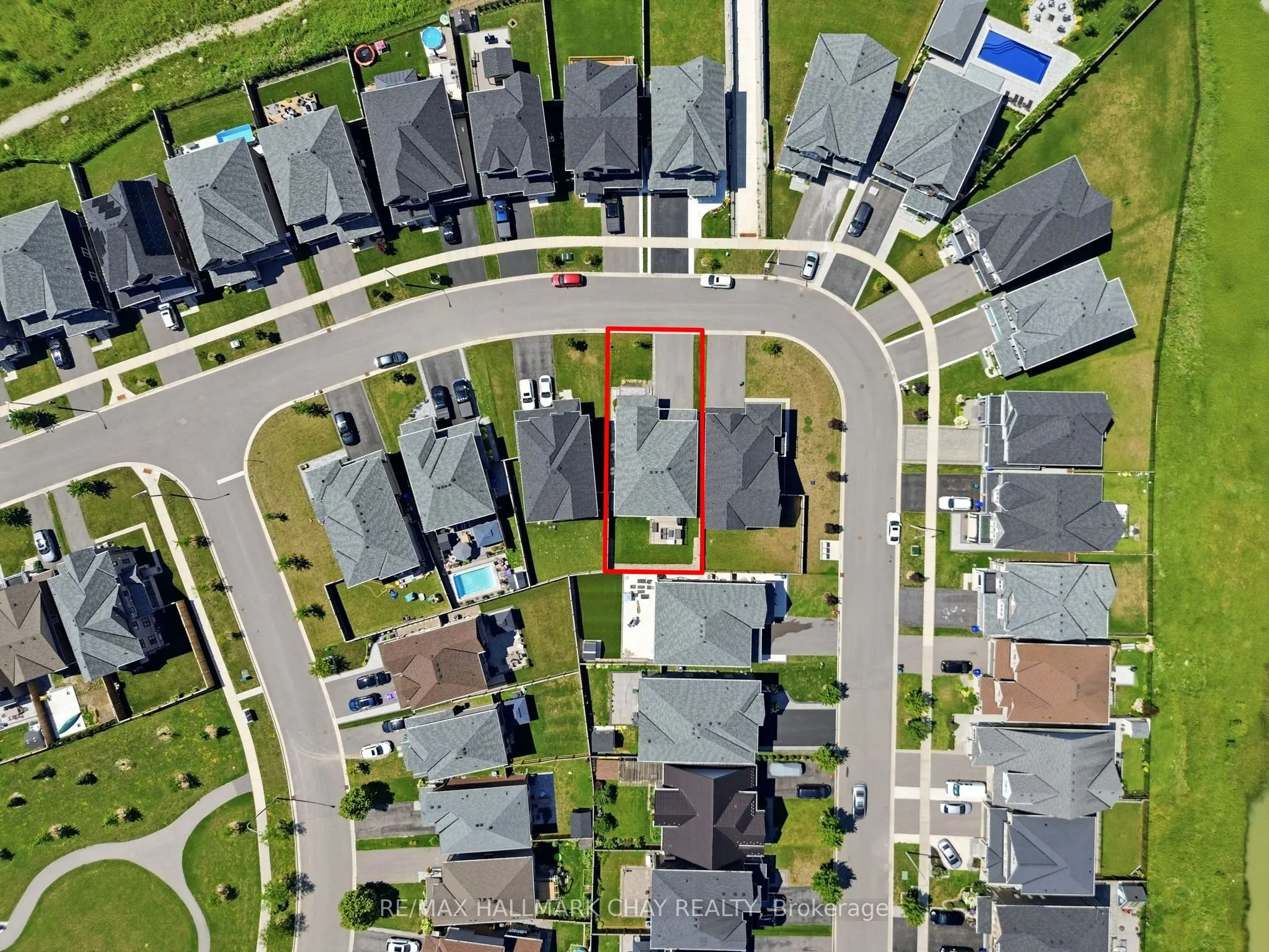 113 Strachan Trail