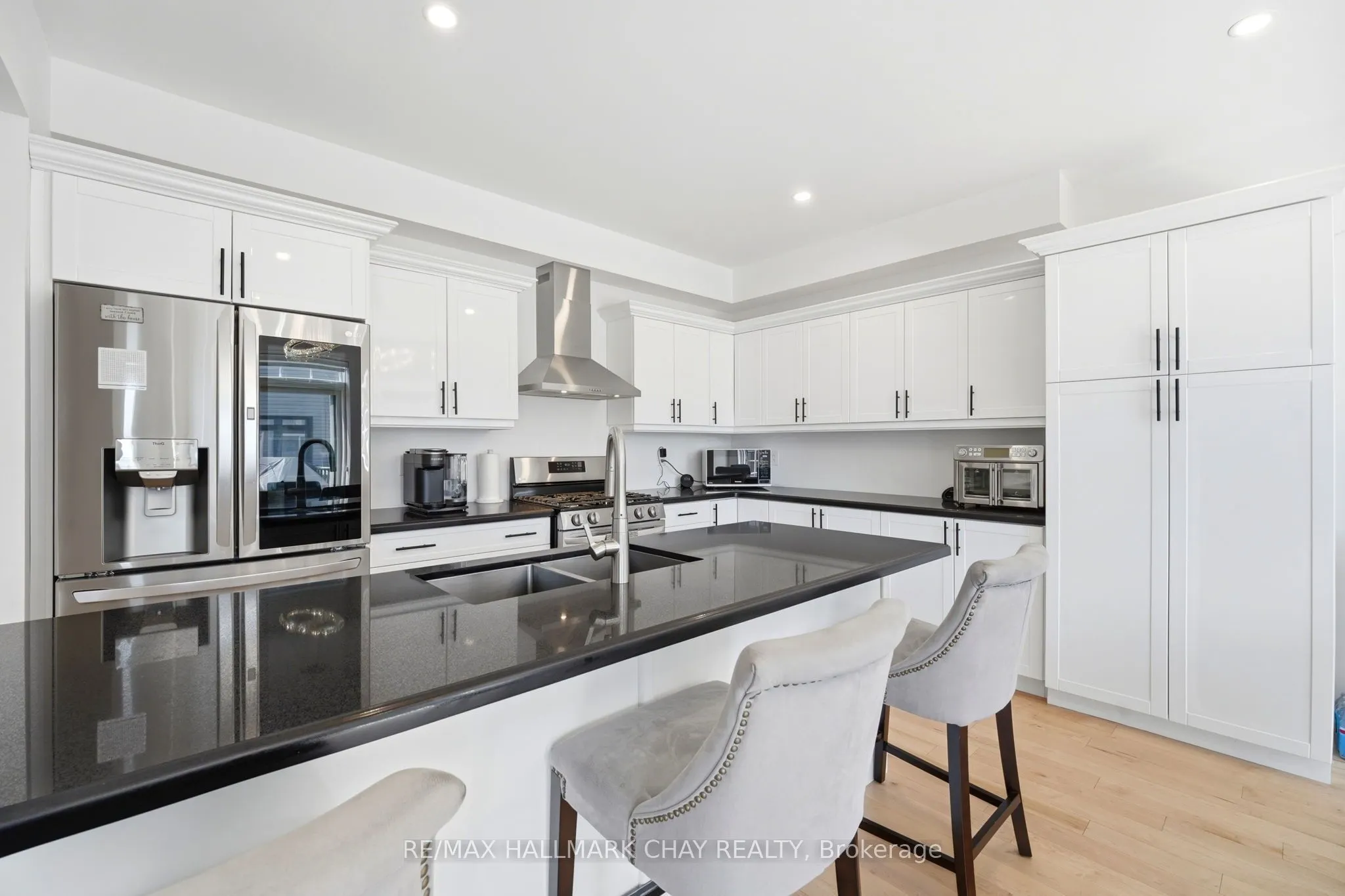 113 Strachan Trail