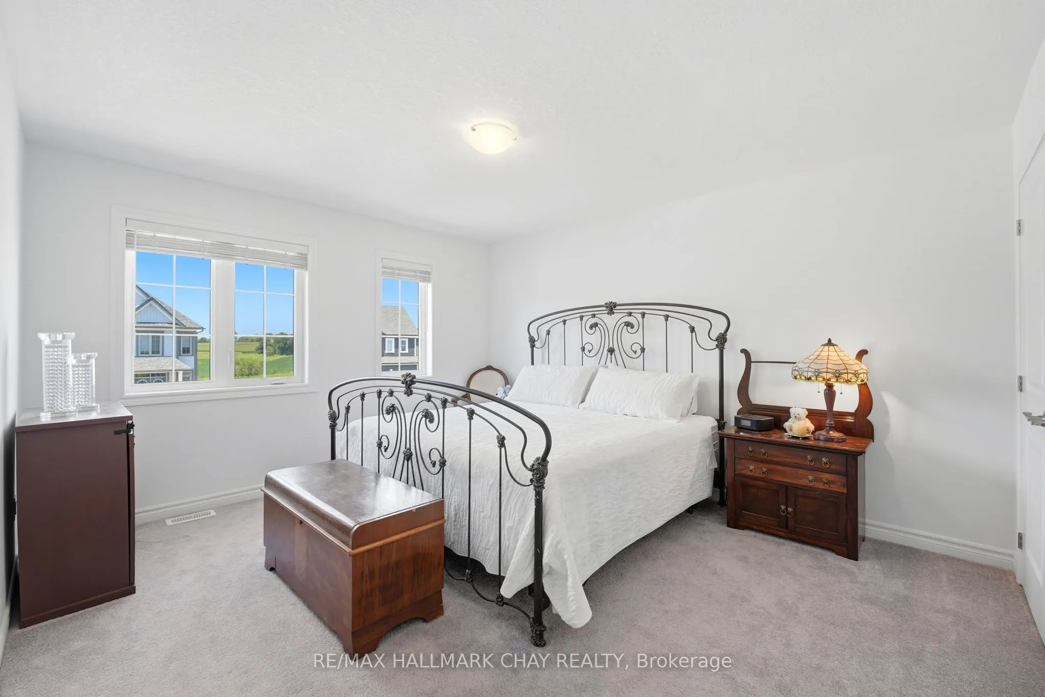 113 Strachan Trail
