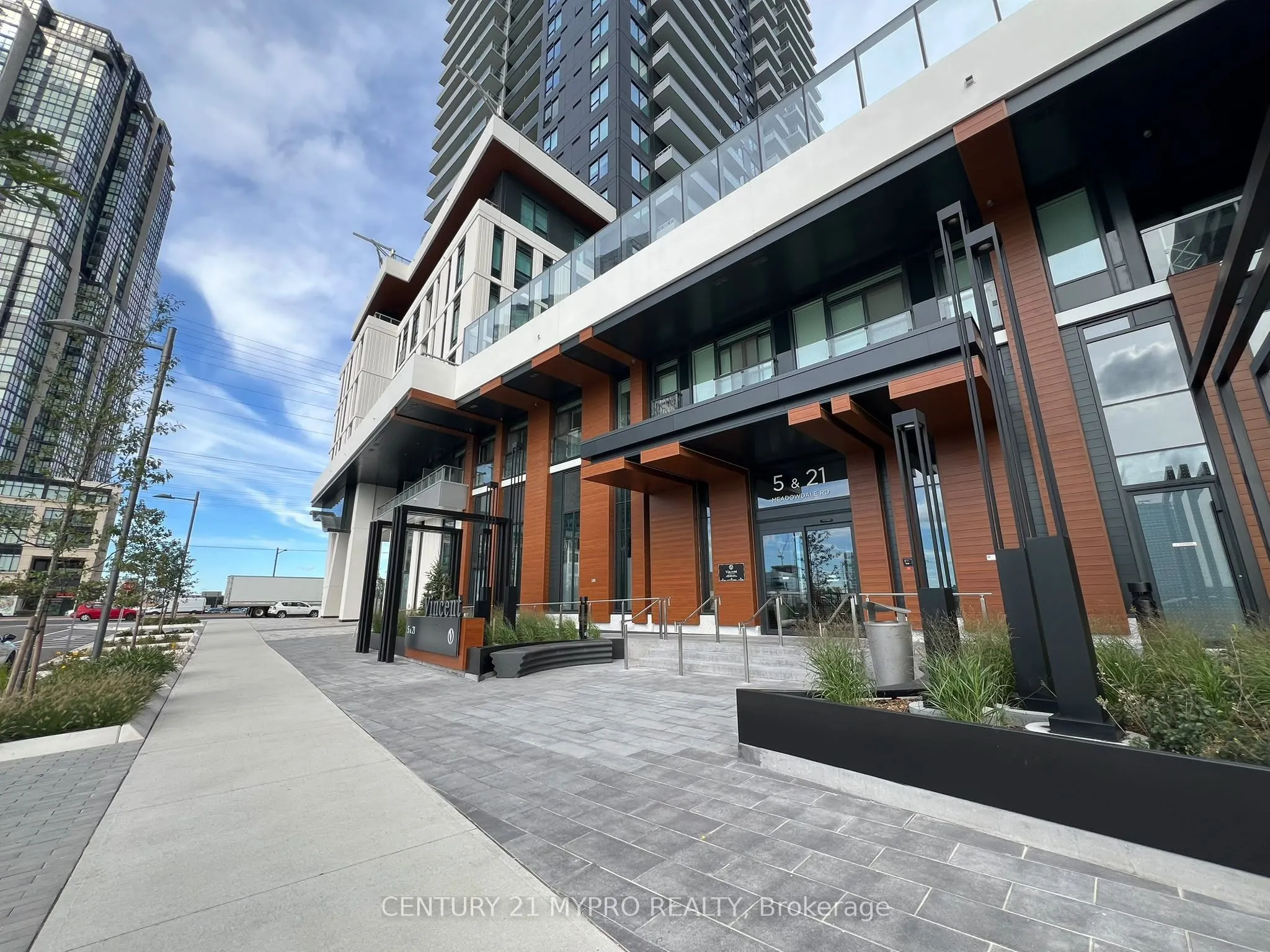 21 Meadowdale Road #2202