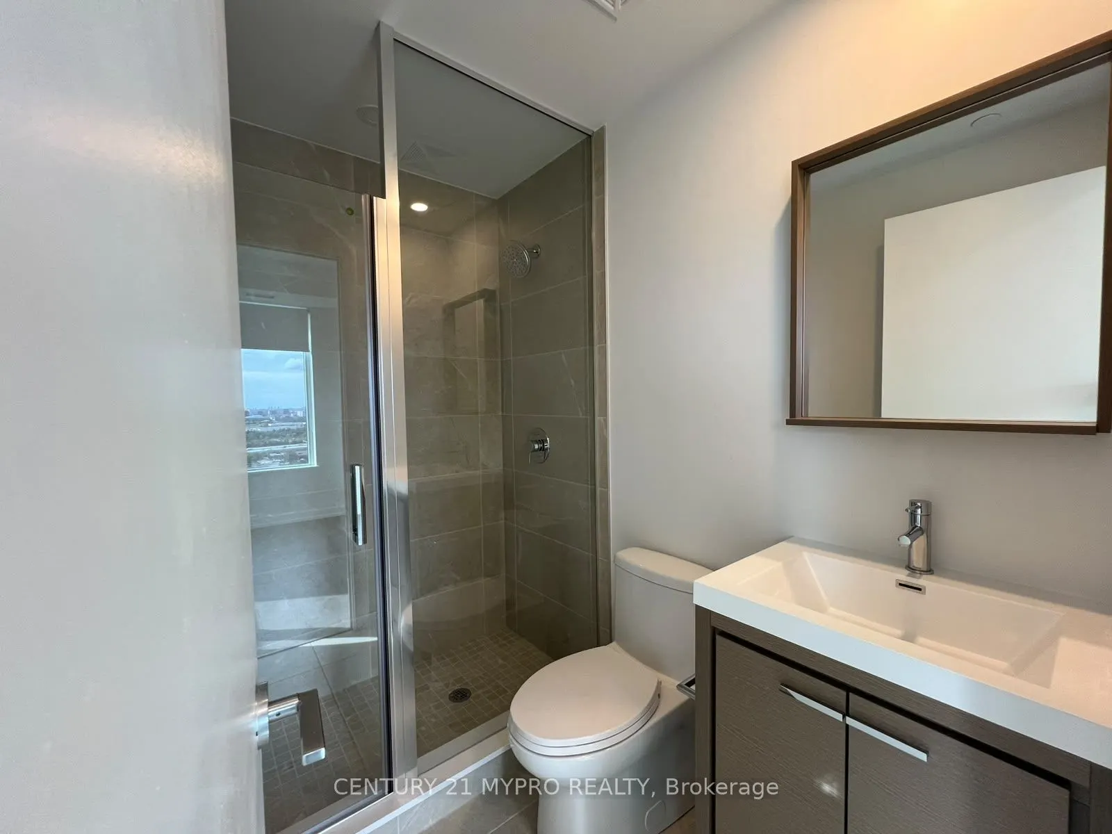 21 Meadowdale Road #2202