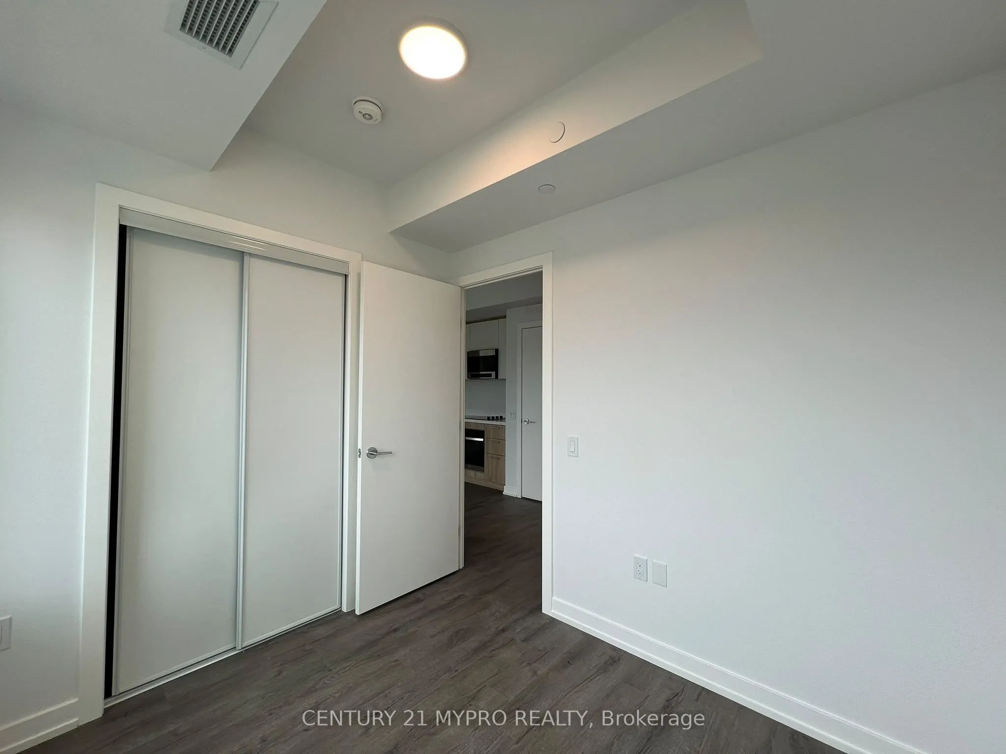 21 Meadowdale Road #2202