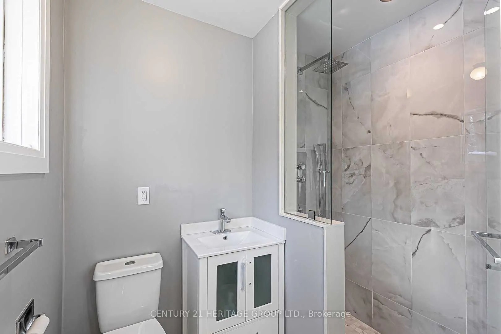 23 Tall Pines Trail