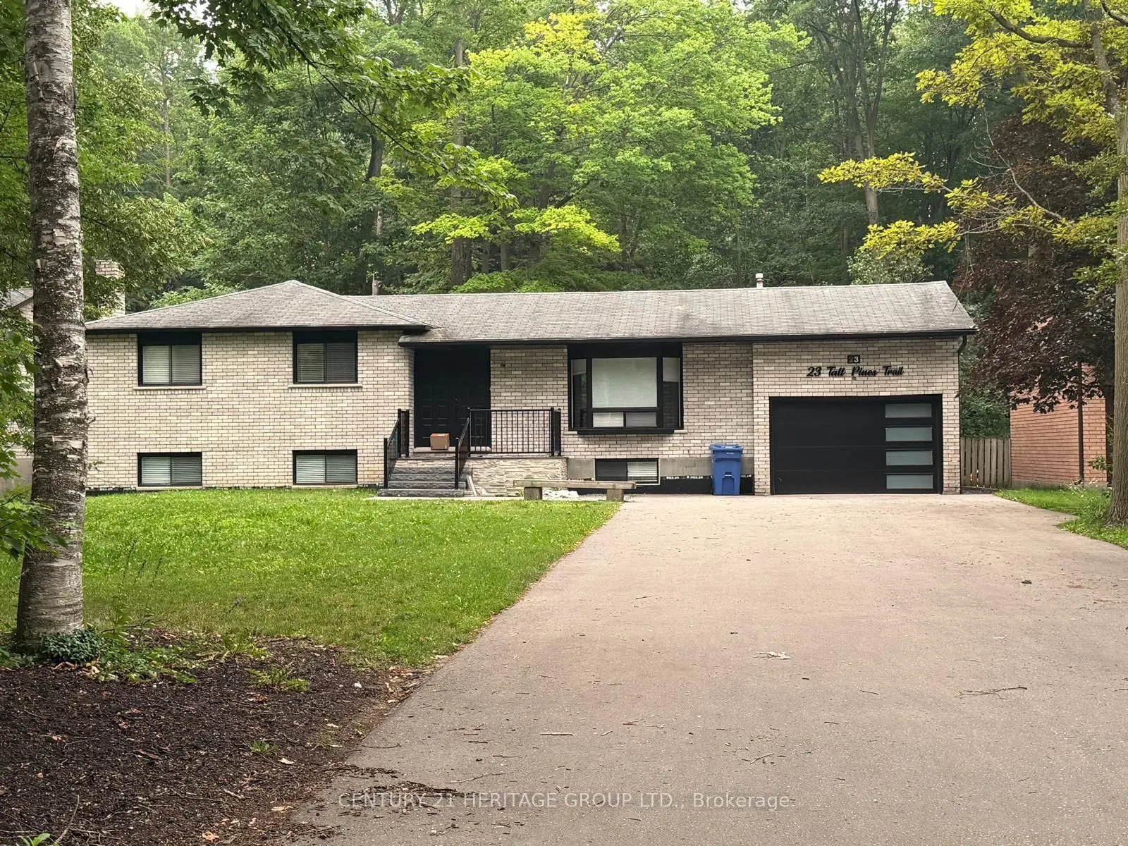 23 Tall Pines Trail