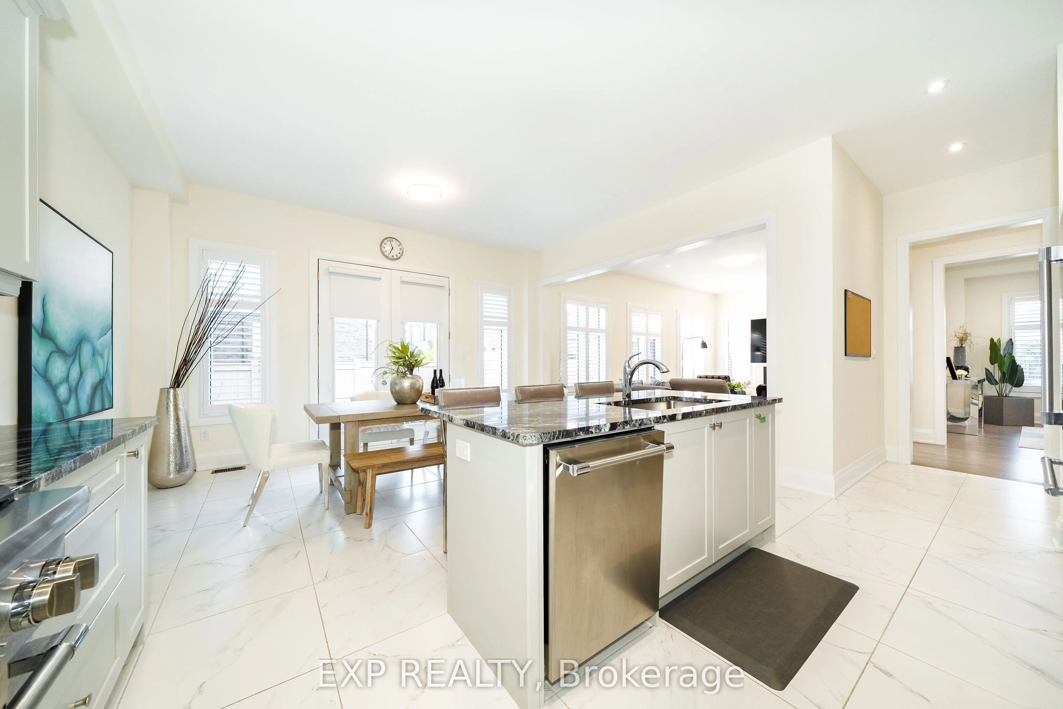 38 Bud Leggett Crescent