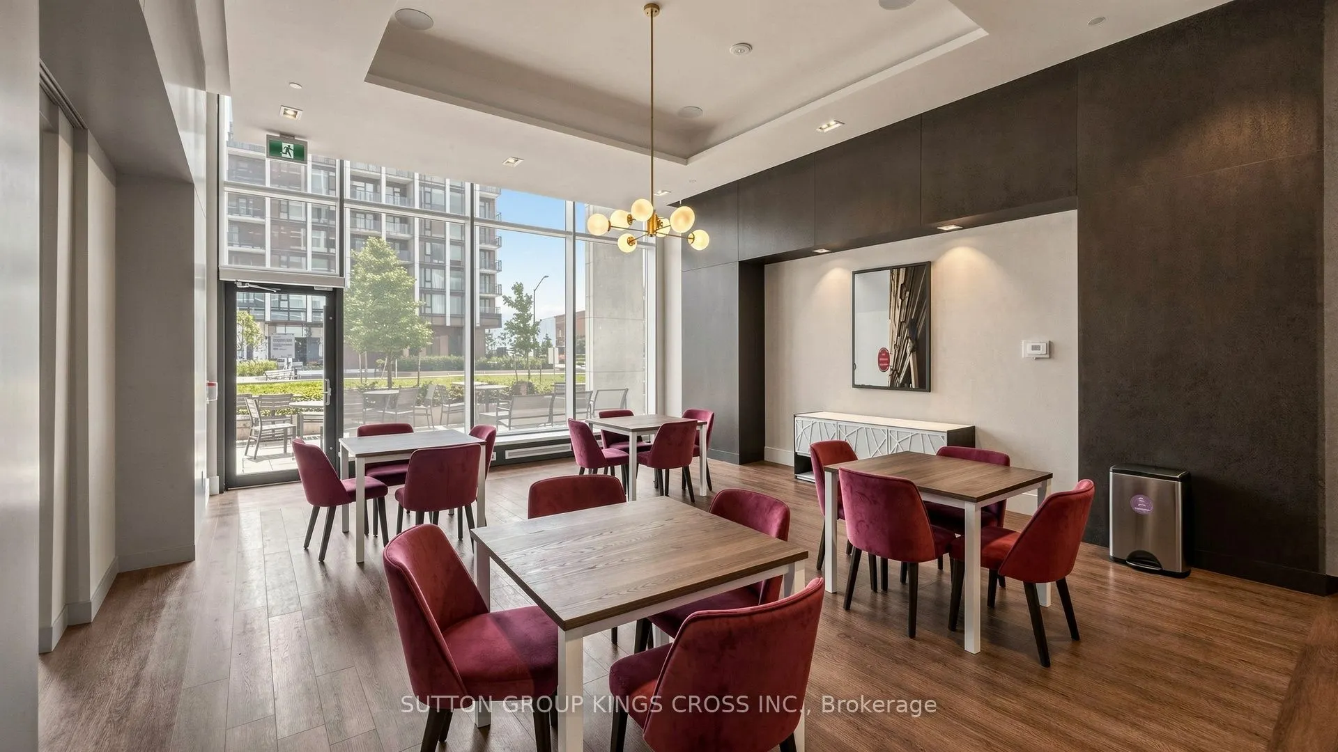 9000 Jane Street #2514