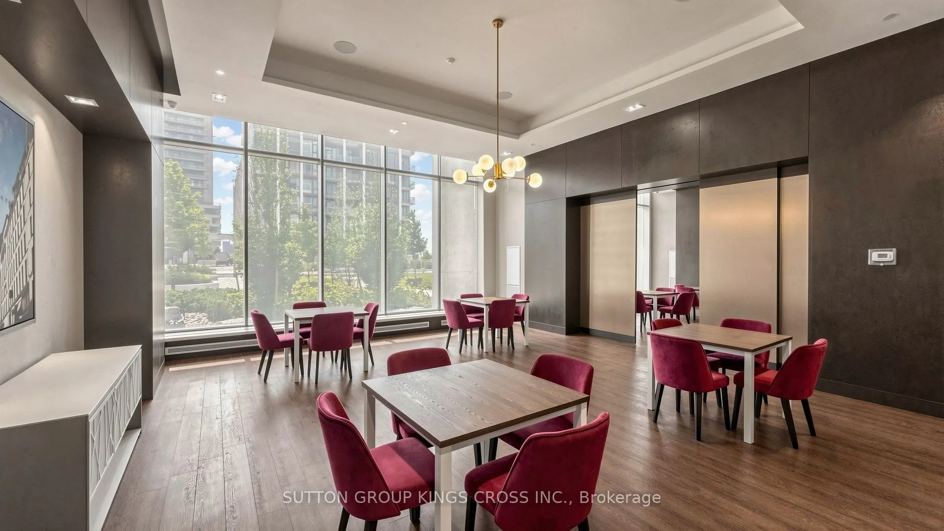 9000 Jane Street #2514