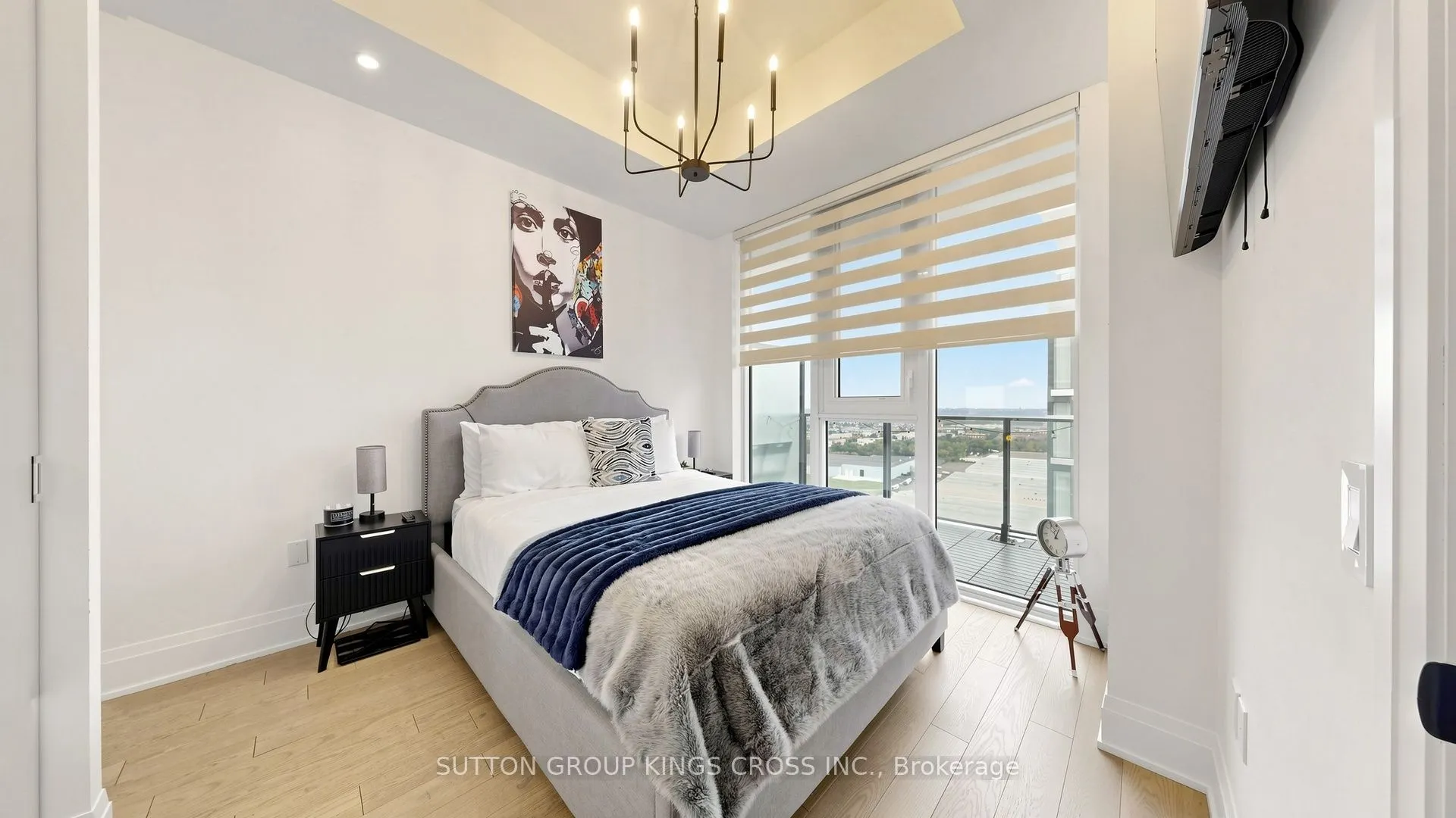 9000 Jane Street #2514