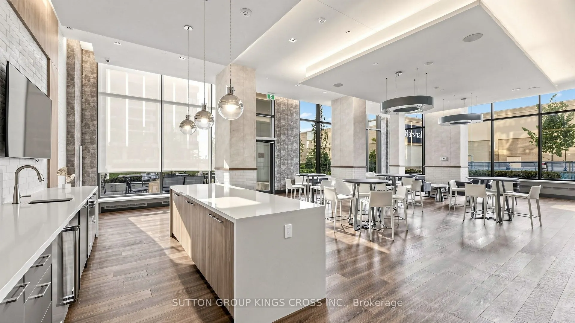 9000 Jane Street #2514
