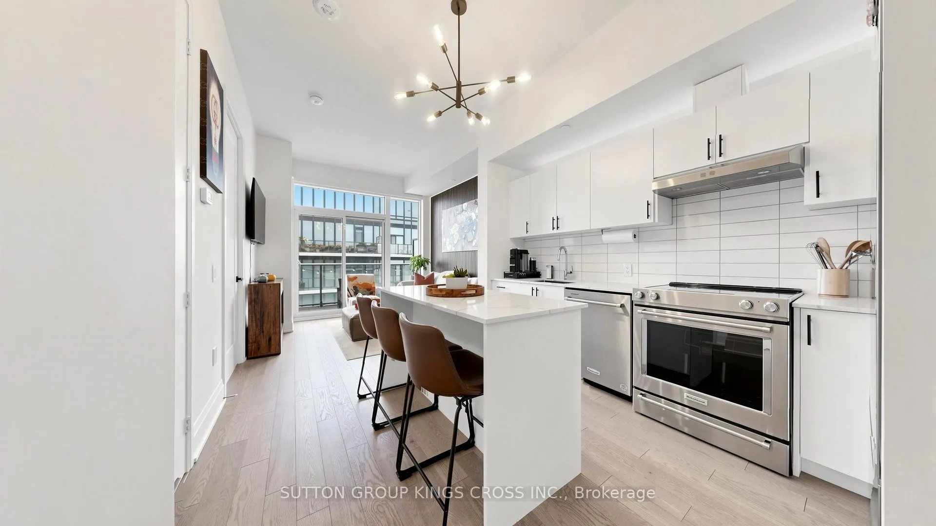 9000 Jane Street #2514