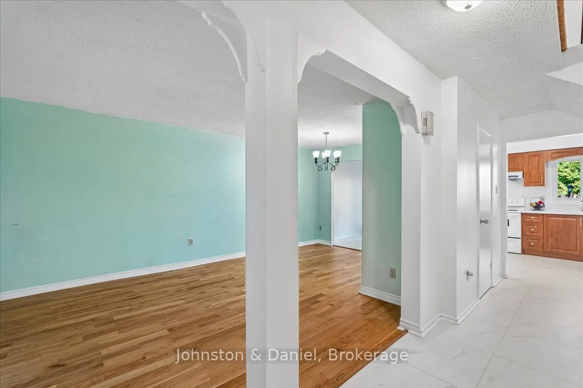22 Fieldview Crescent