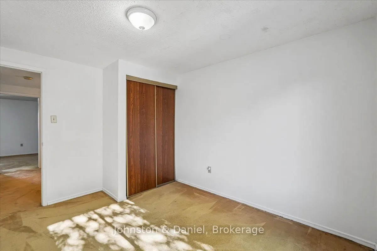 22 Fieldview Crescent